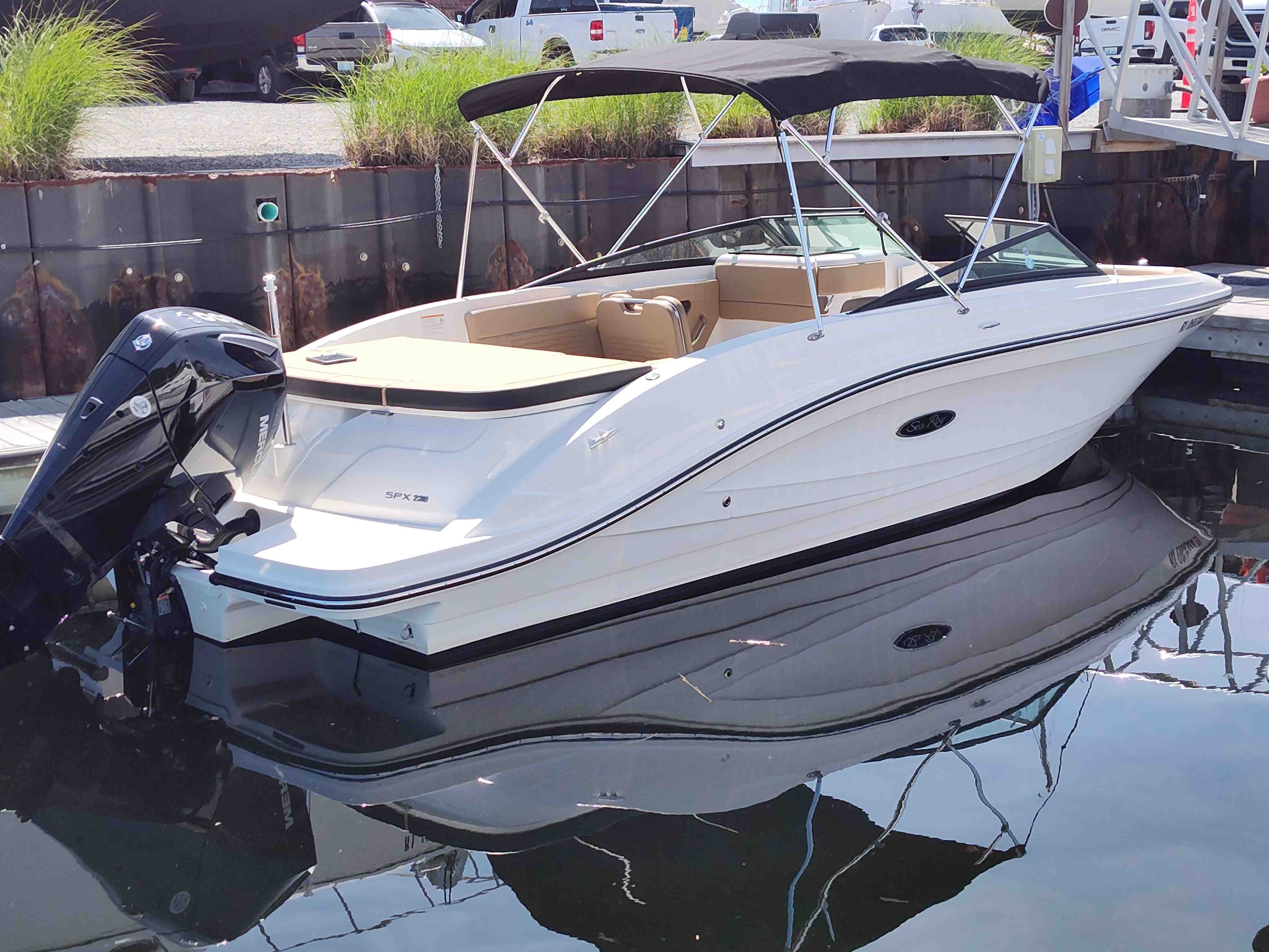 BAY QUEEN (2025 SEA RAY SPX230 200 MERC)Bay Only