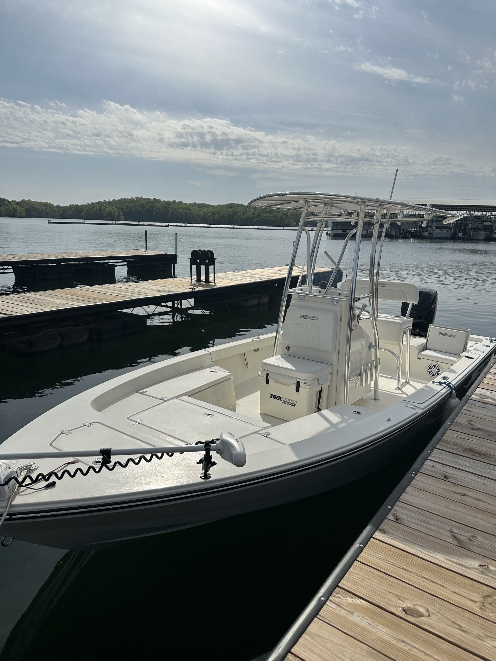 GONE FISHING (22FT Center Console Pathfinder 150 HP)