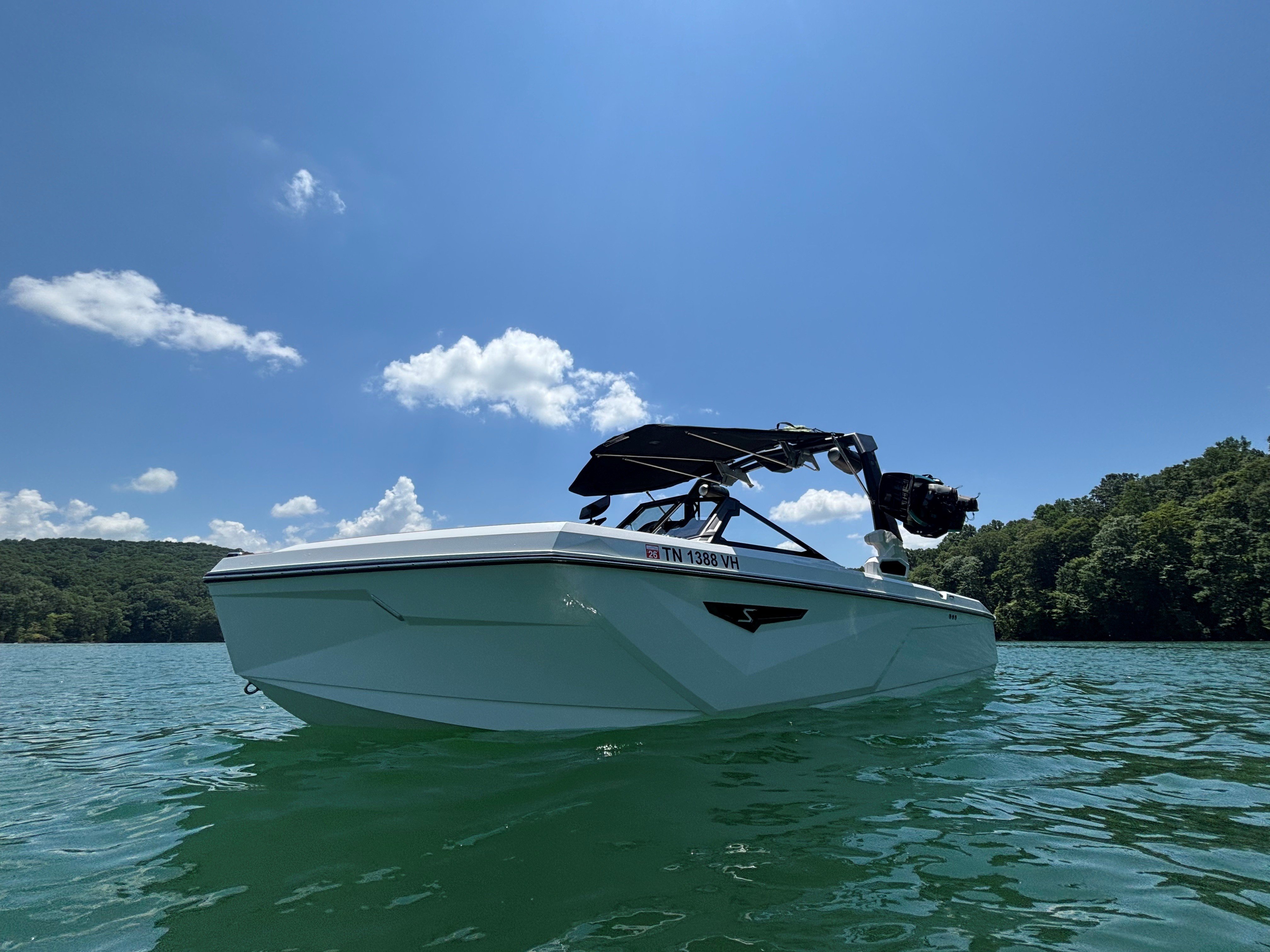 White Flame - Nautique S23 - Surf (Elite)