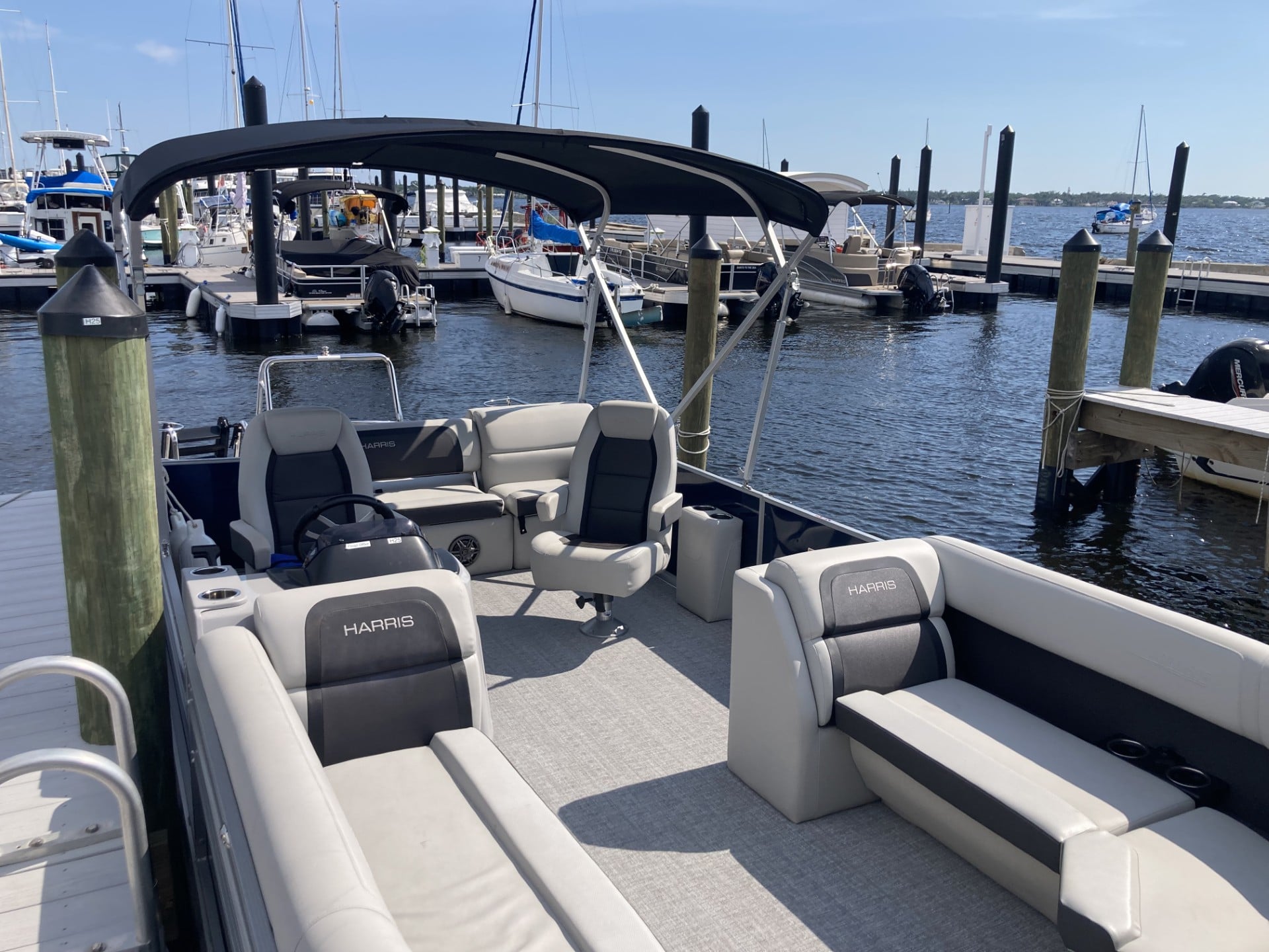 FINAL OFFER (23' Harris Tritoon 150 HP - Fishing or Cruising)