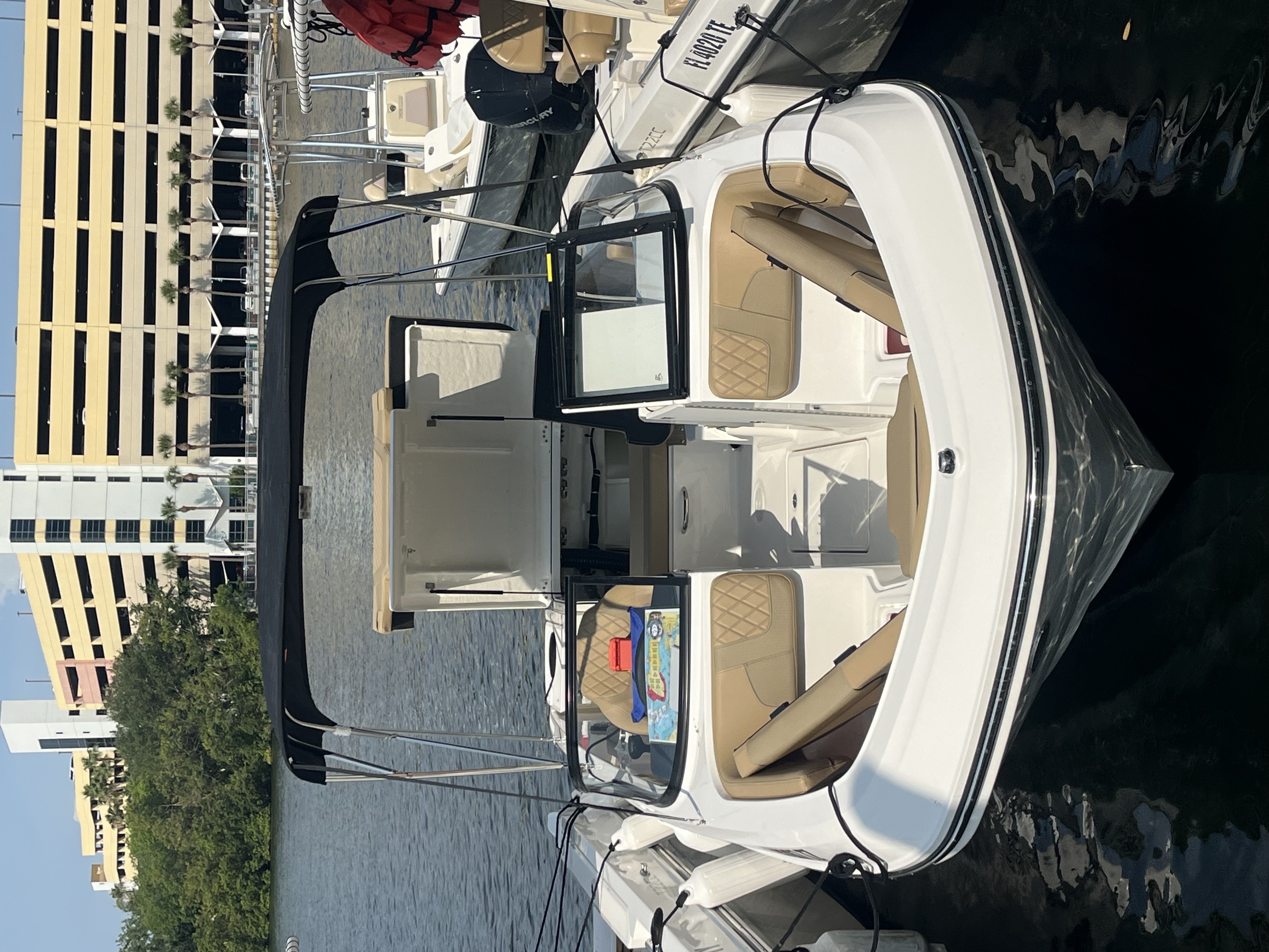 SILVER GIRL (22' BAYLINER VR6 150XL MERCURY)