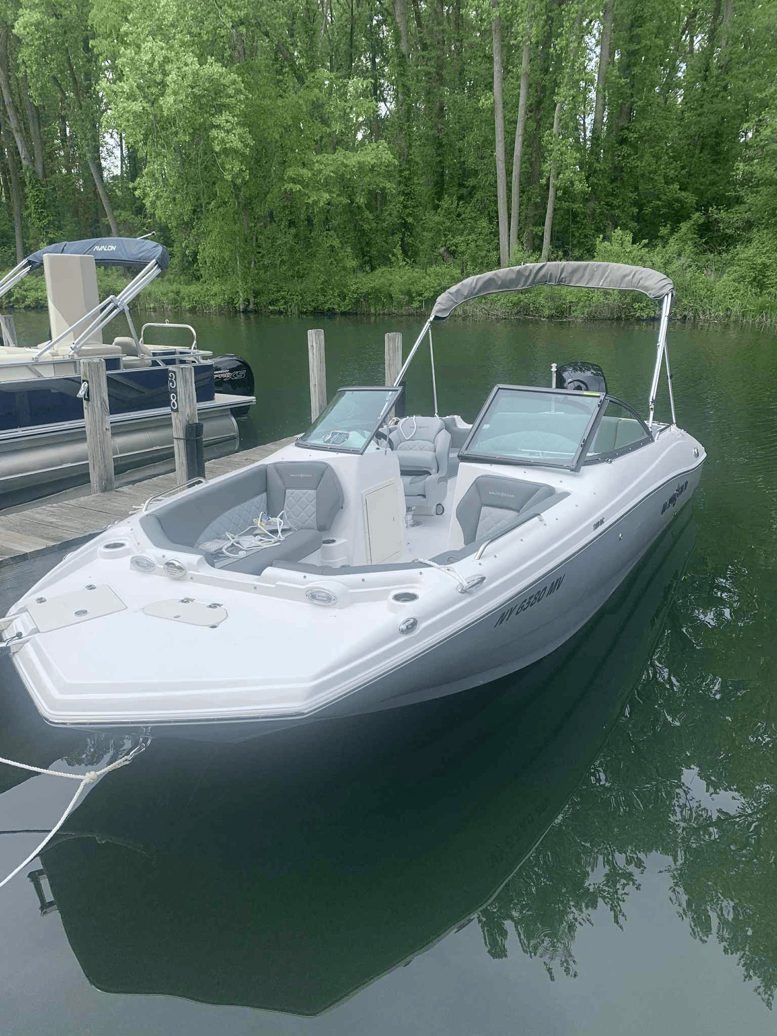 NY NY 6380 MV - Minnow - Nautic Star 203 DC