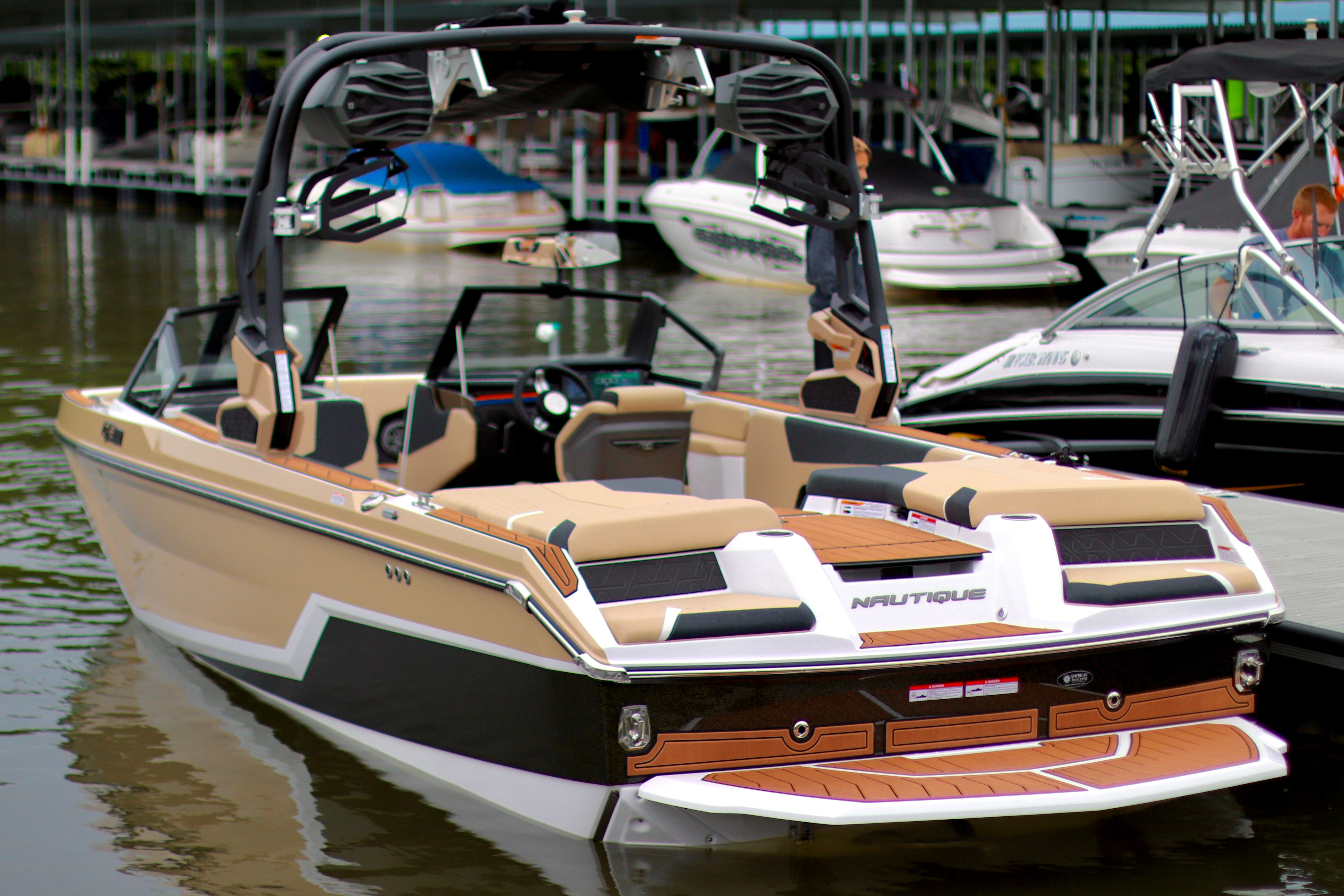 The General - Nautique - Surf (Elite)