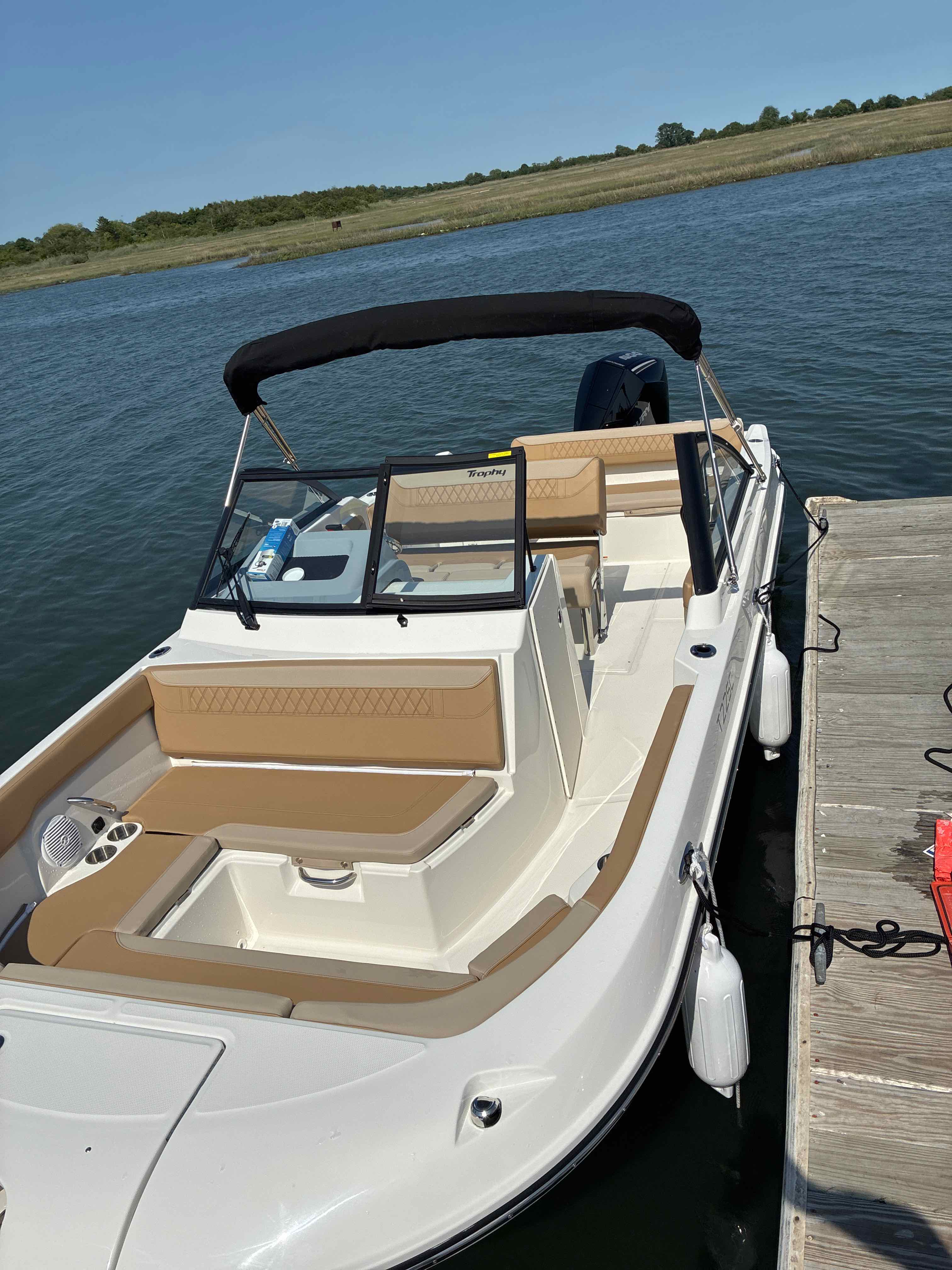 LIQUID LIGHTNING (22' Bayliner Trophy T22SC 200HP Dual Console-Cruising/Fishing)