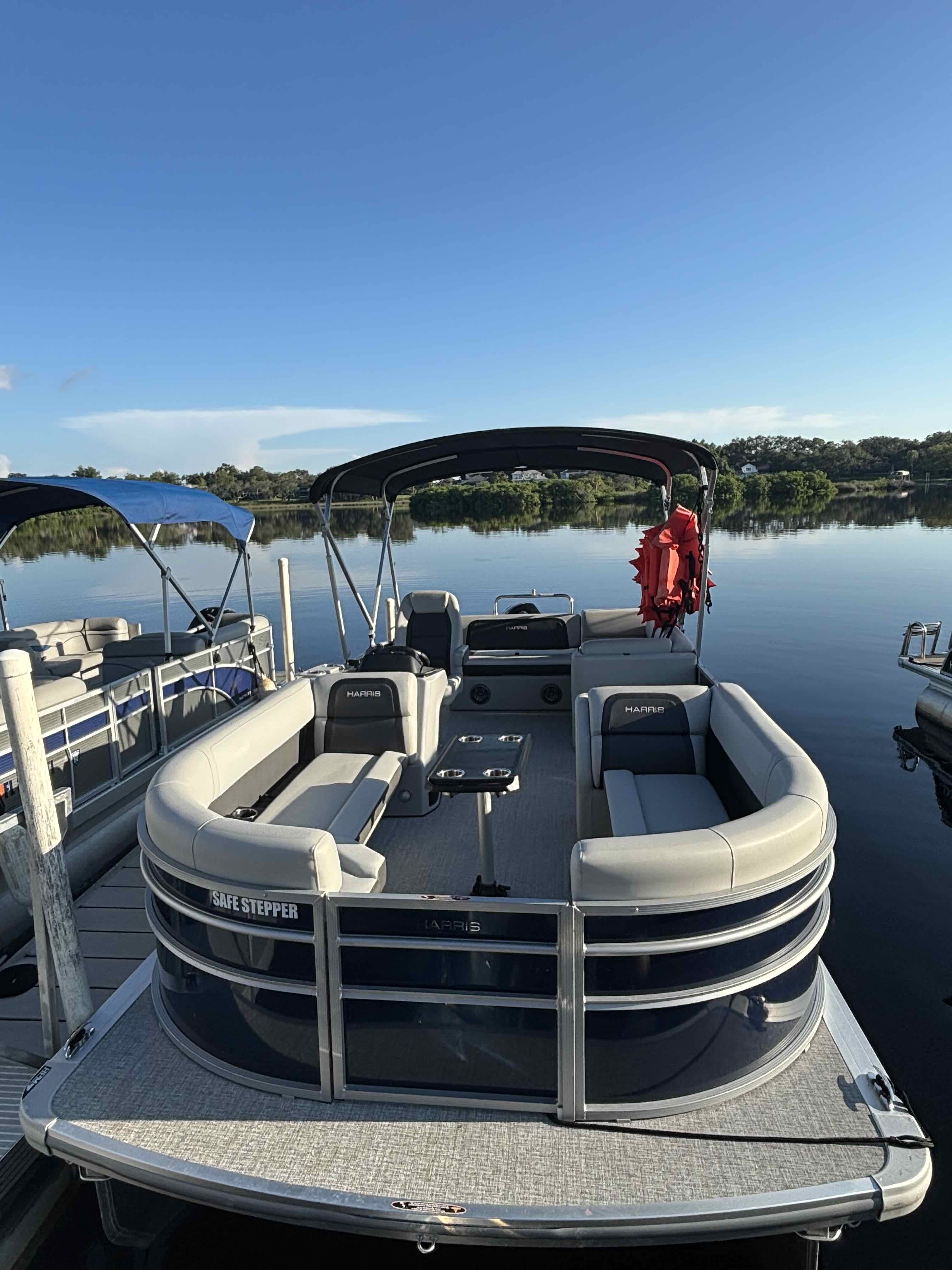 SAFE STEPPER (23' Harris Pontoon HCX230 115HP Fishing or Cruising)
