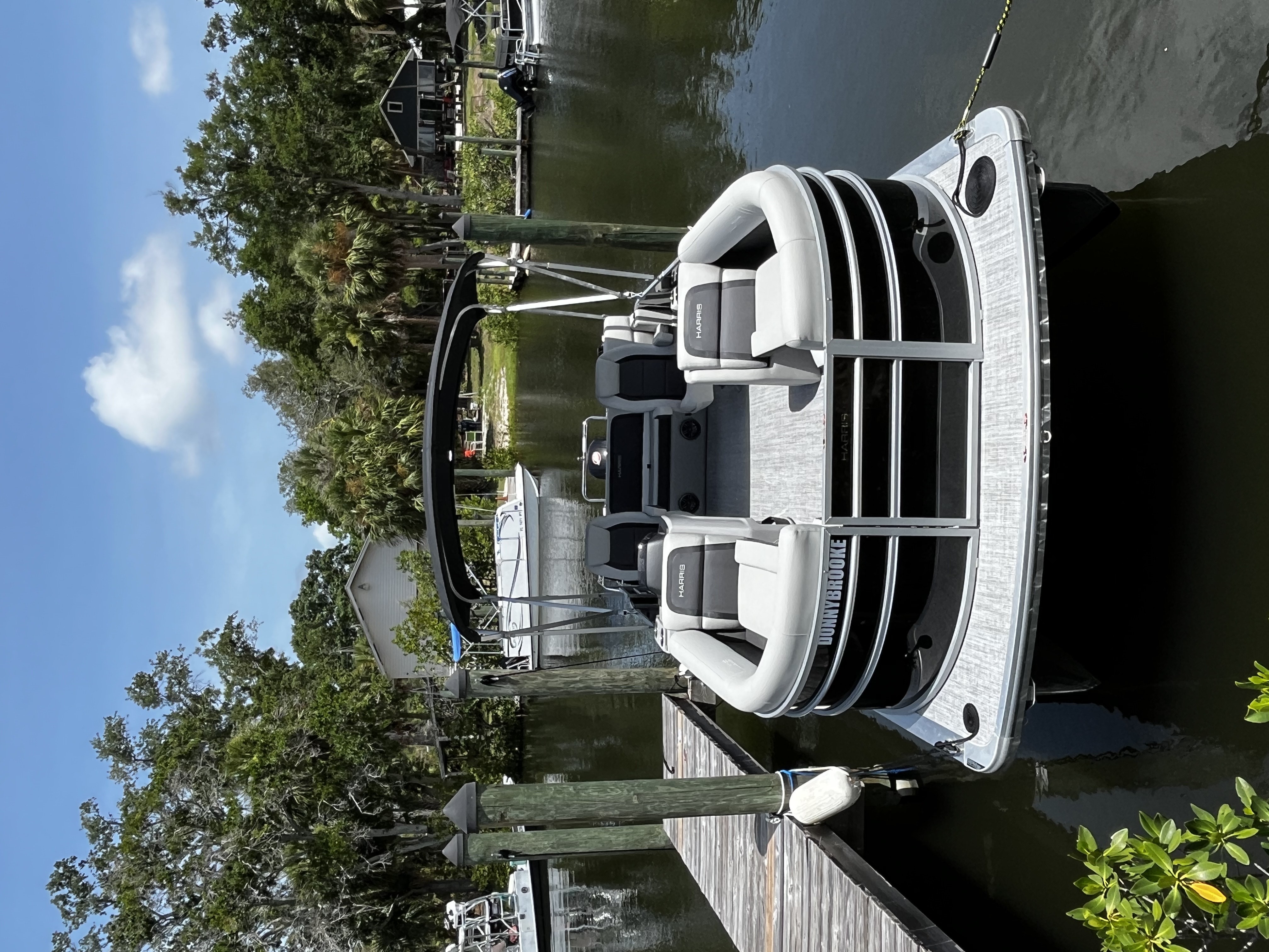 DONNYBROOKE (23' Harris Pontoon HCX230 115HP Fishing or Cruising)