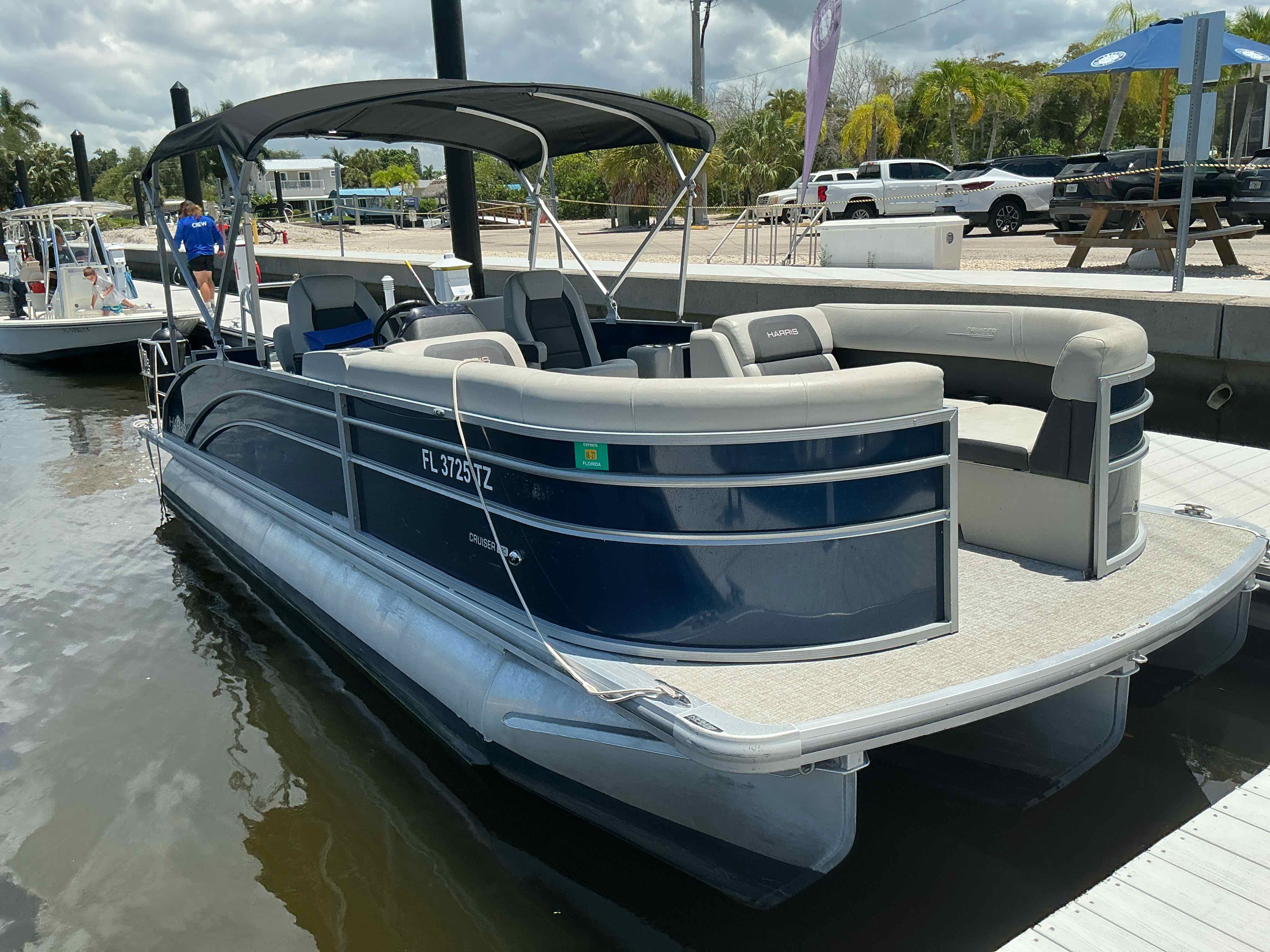 MISS TRIAL (22ft Harris HCX23 Pontoon)