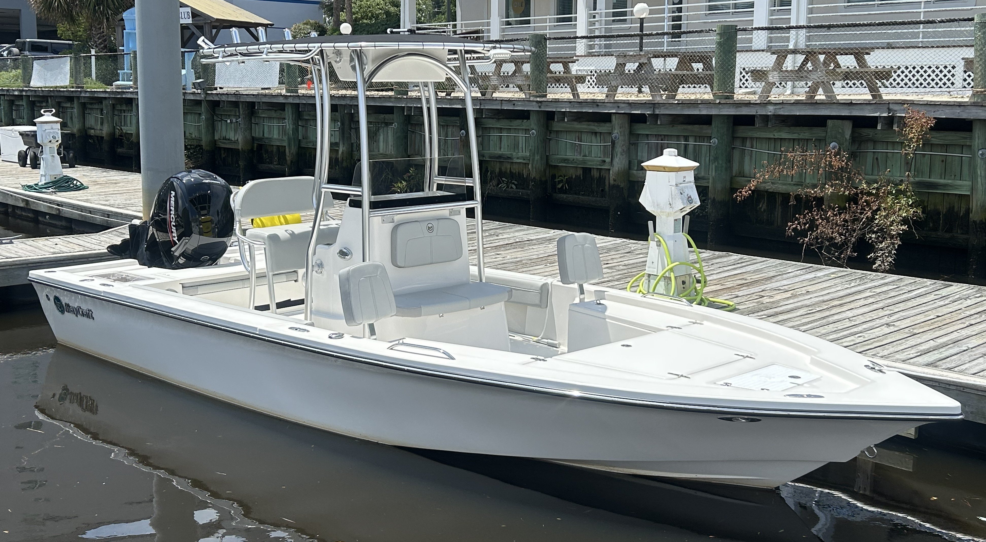 SHEEPSHEAD - MayCraft 2200 Bay
