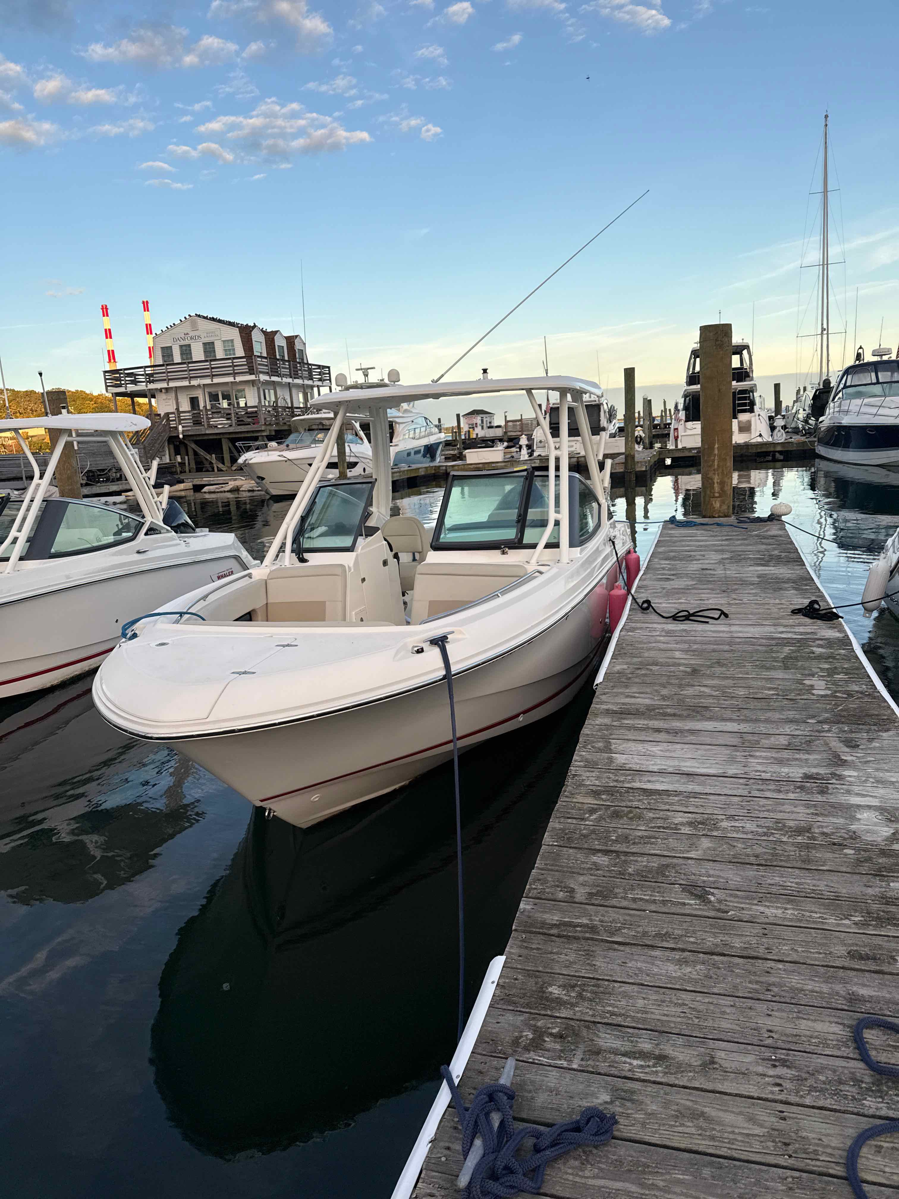 THE MOO CREW (24' Boston Whaler 250HP Dual Console-Cruising/Fishing)