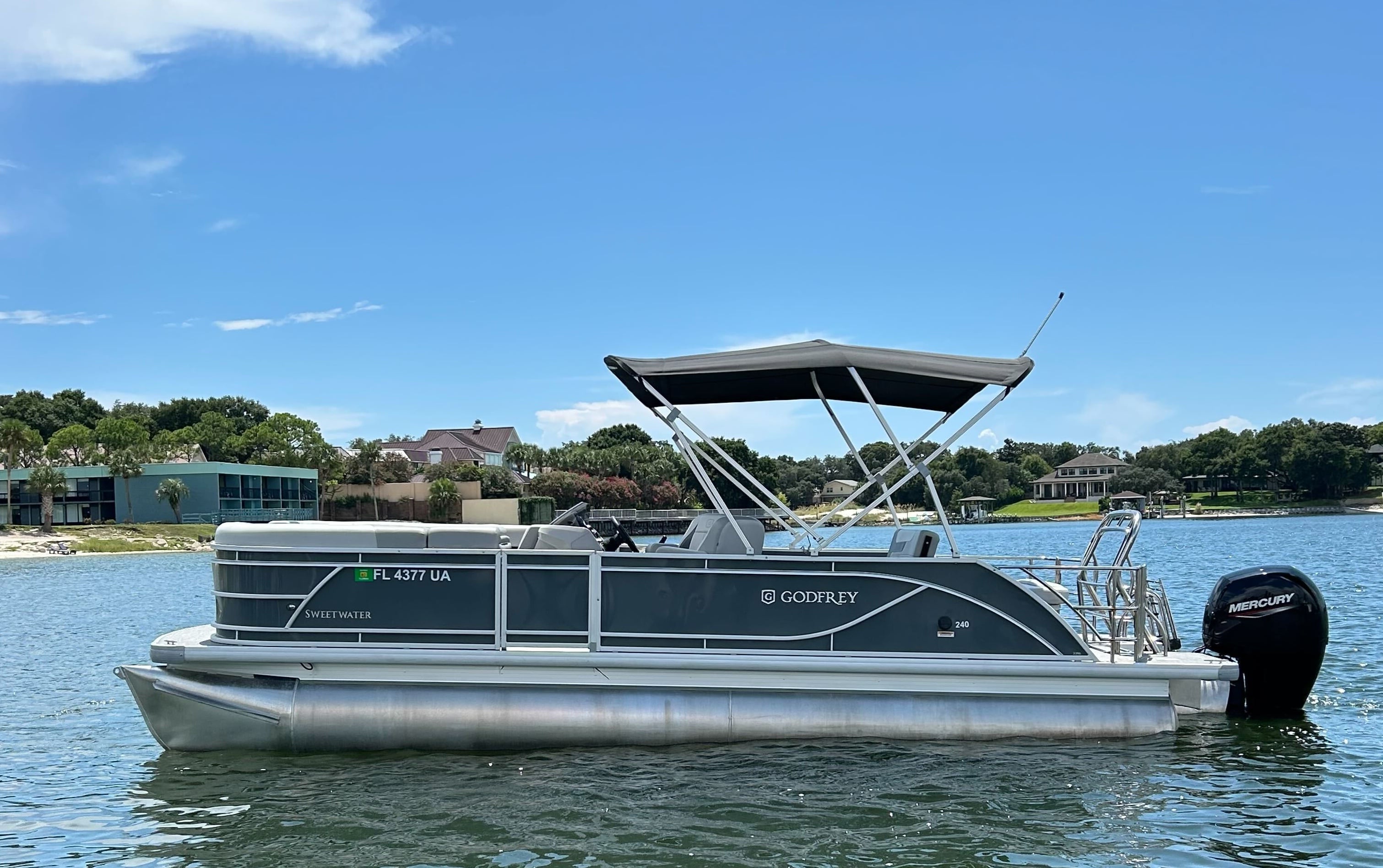 (240) Tritoon (No Fishing)