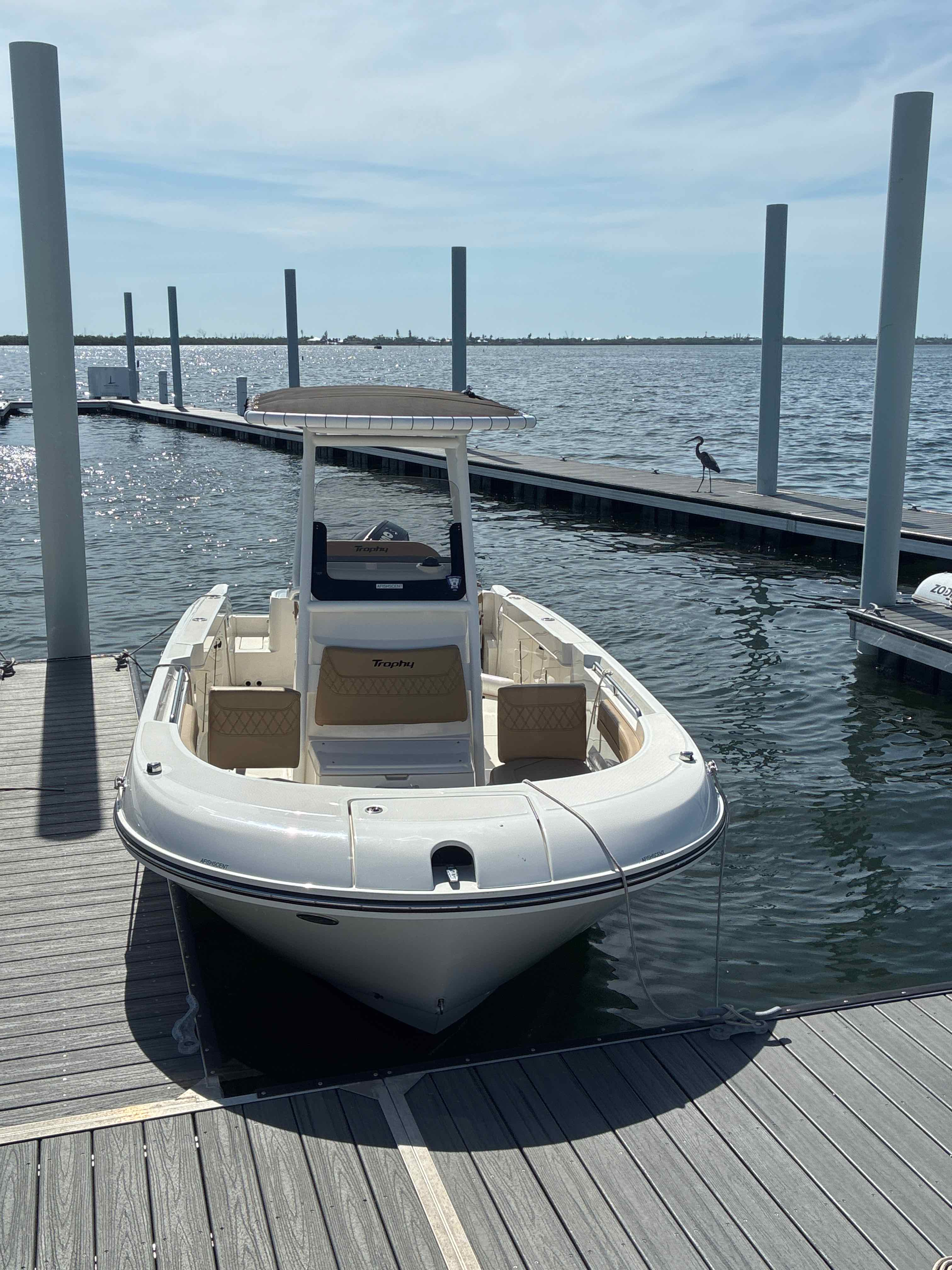 AFISHSCENT (24FT Offshore Bayliner Trophy Center Console - 250 HP~Fishing)
