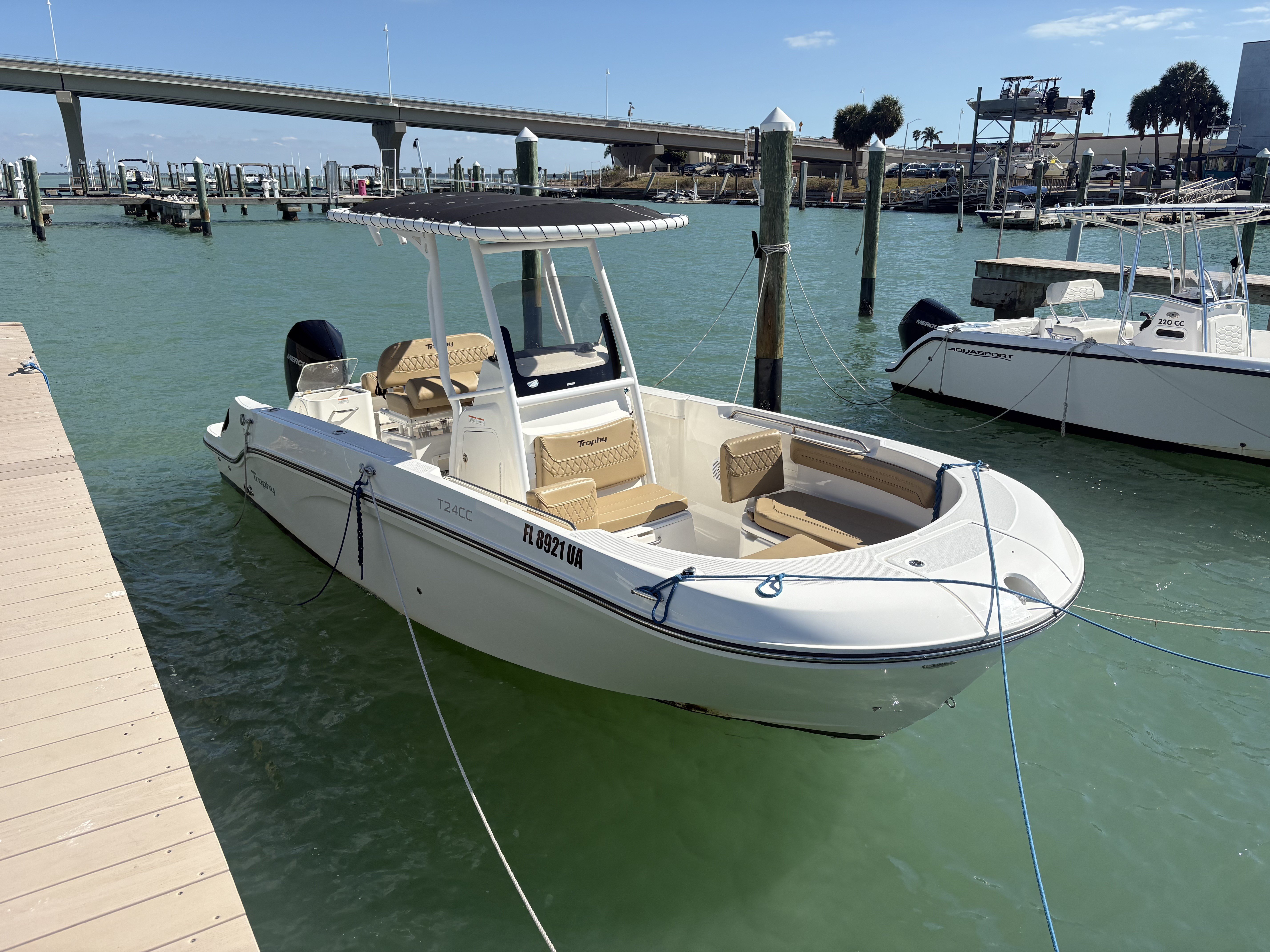 Anonymous Crush - 24' Trophy Offshore CC (250 HP)