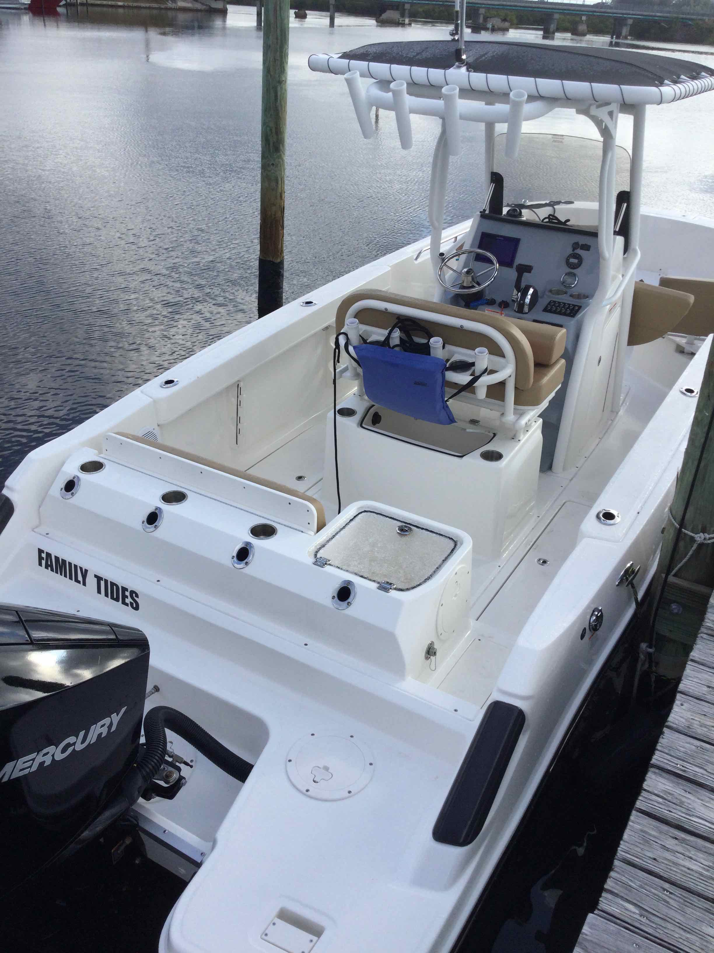 FAMILY TIDES (24' Bayliner Trophy T24 CC 250XXL Mercury)