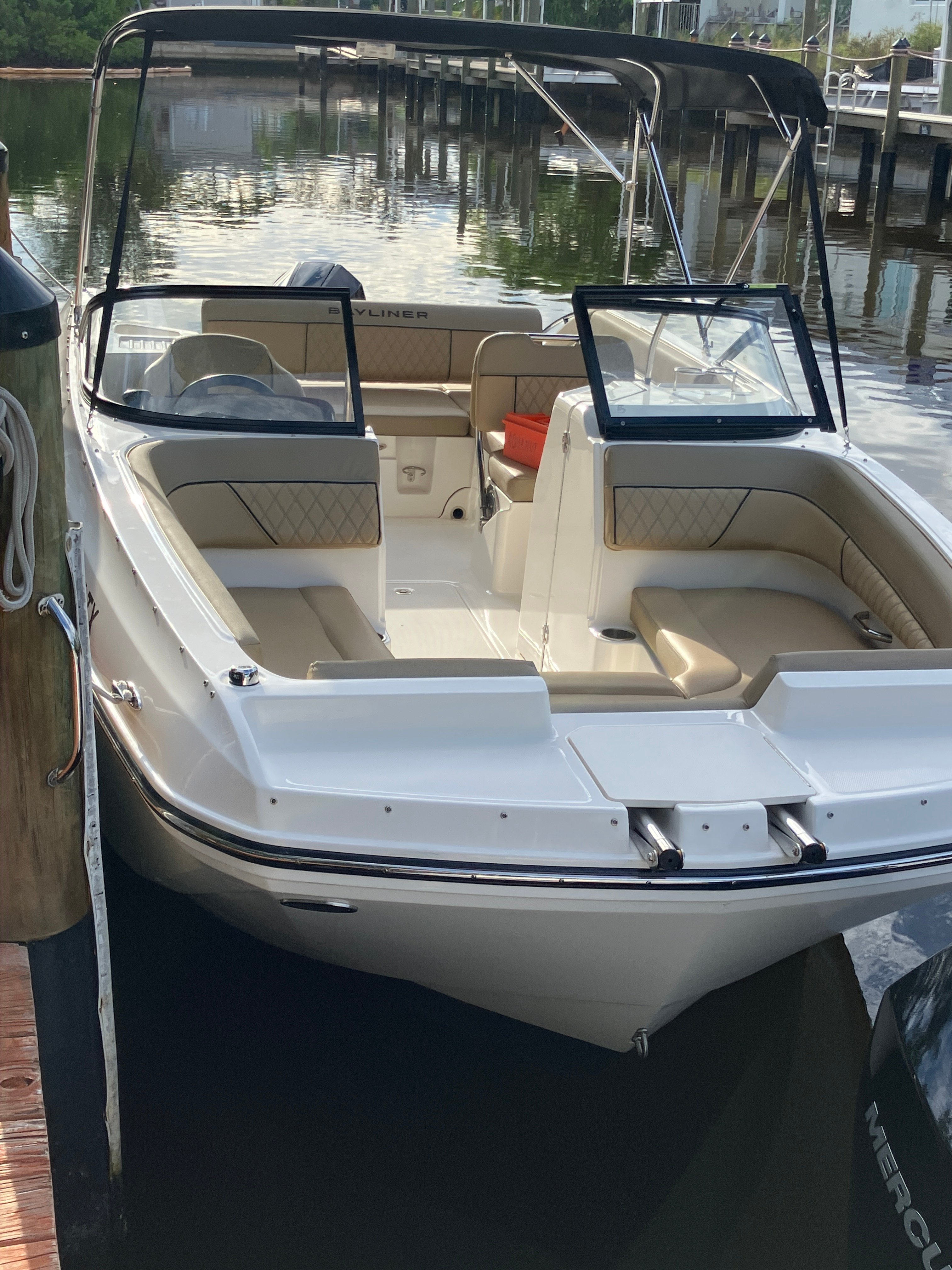 HEAT (Bayliner 22' Deck Boat D22 Mercury 200XL)