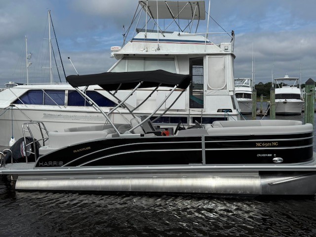 Black Pearl (Tritoon)