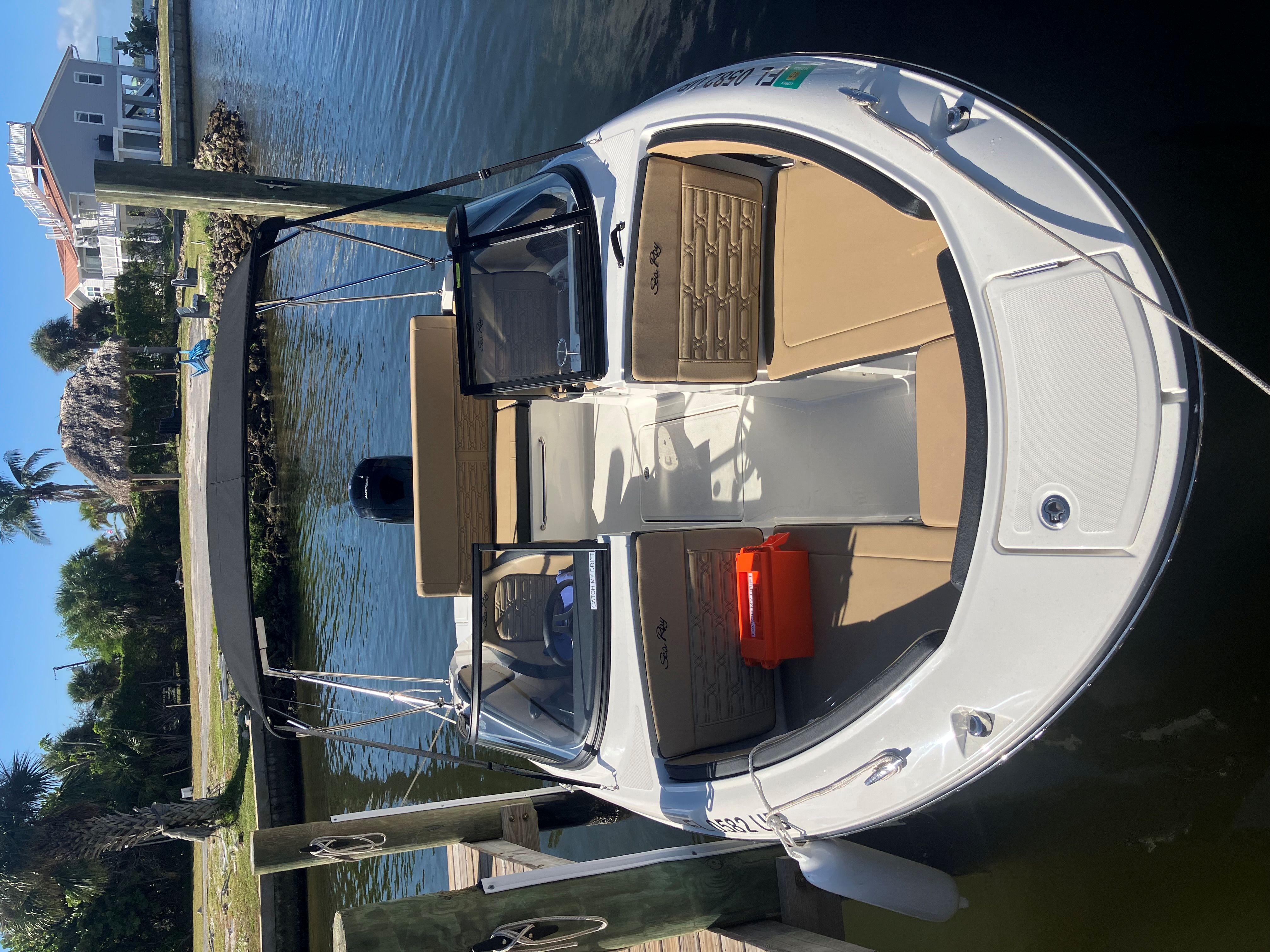 CATCH MY DRIFT (21' Sea Ray Bowrider 150 HP - cruising)