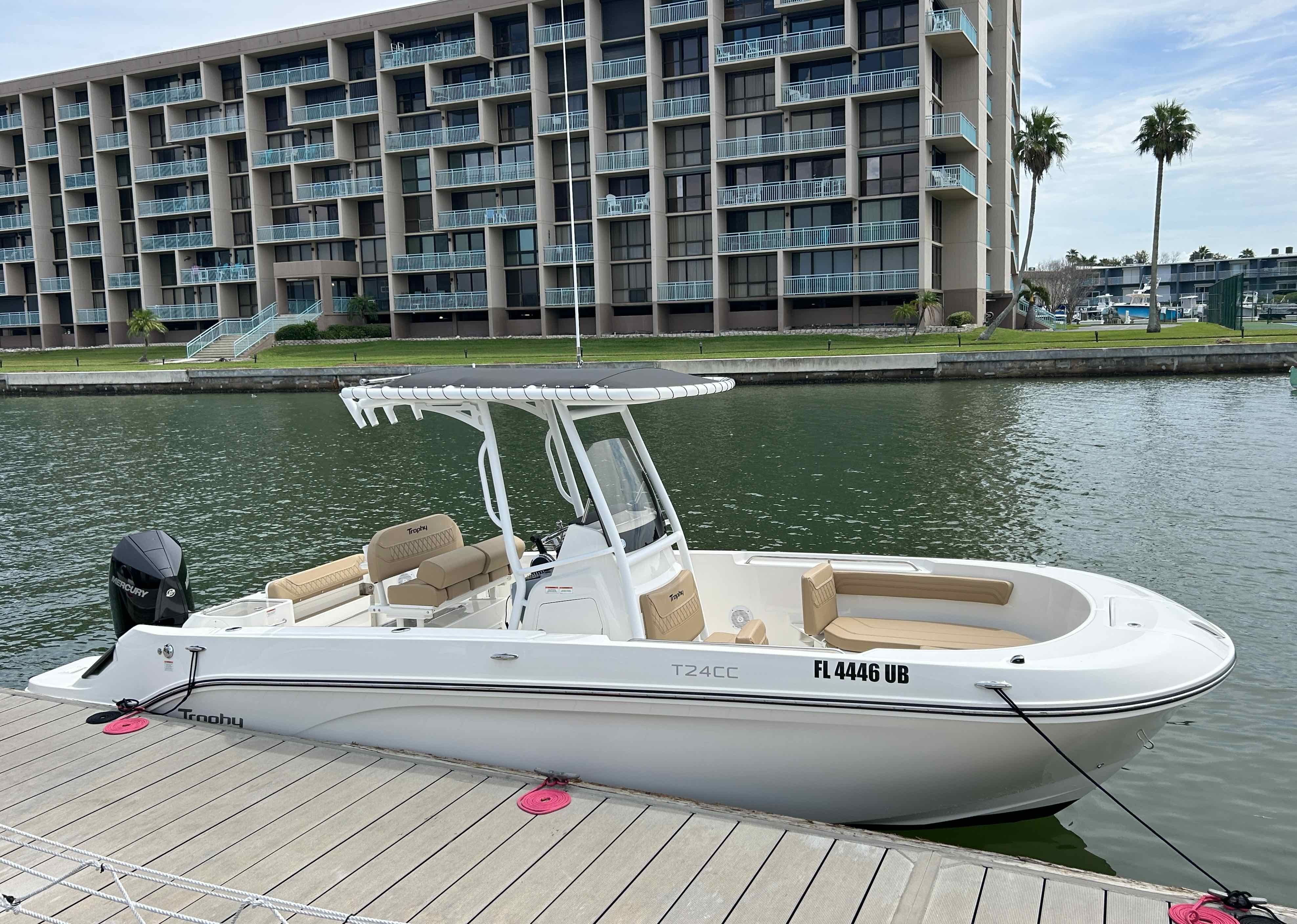 MADINA - 24’ Trophy Offshore CC (250 HP)