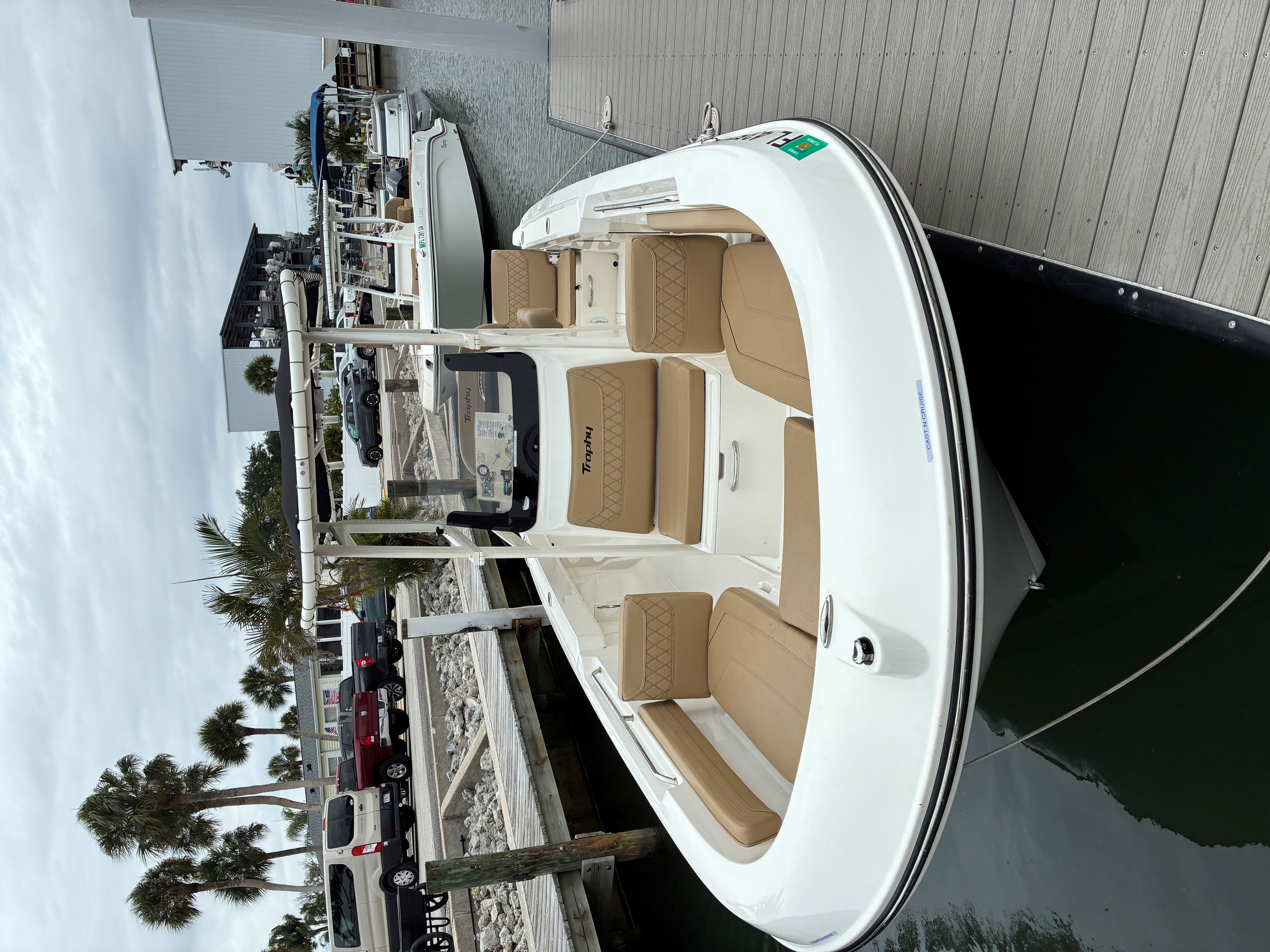 CAST N CRUISE (22FT Bayliner Trophy 22 Center Console - 150 HP~Fishing)