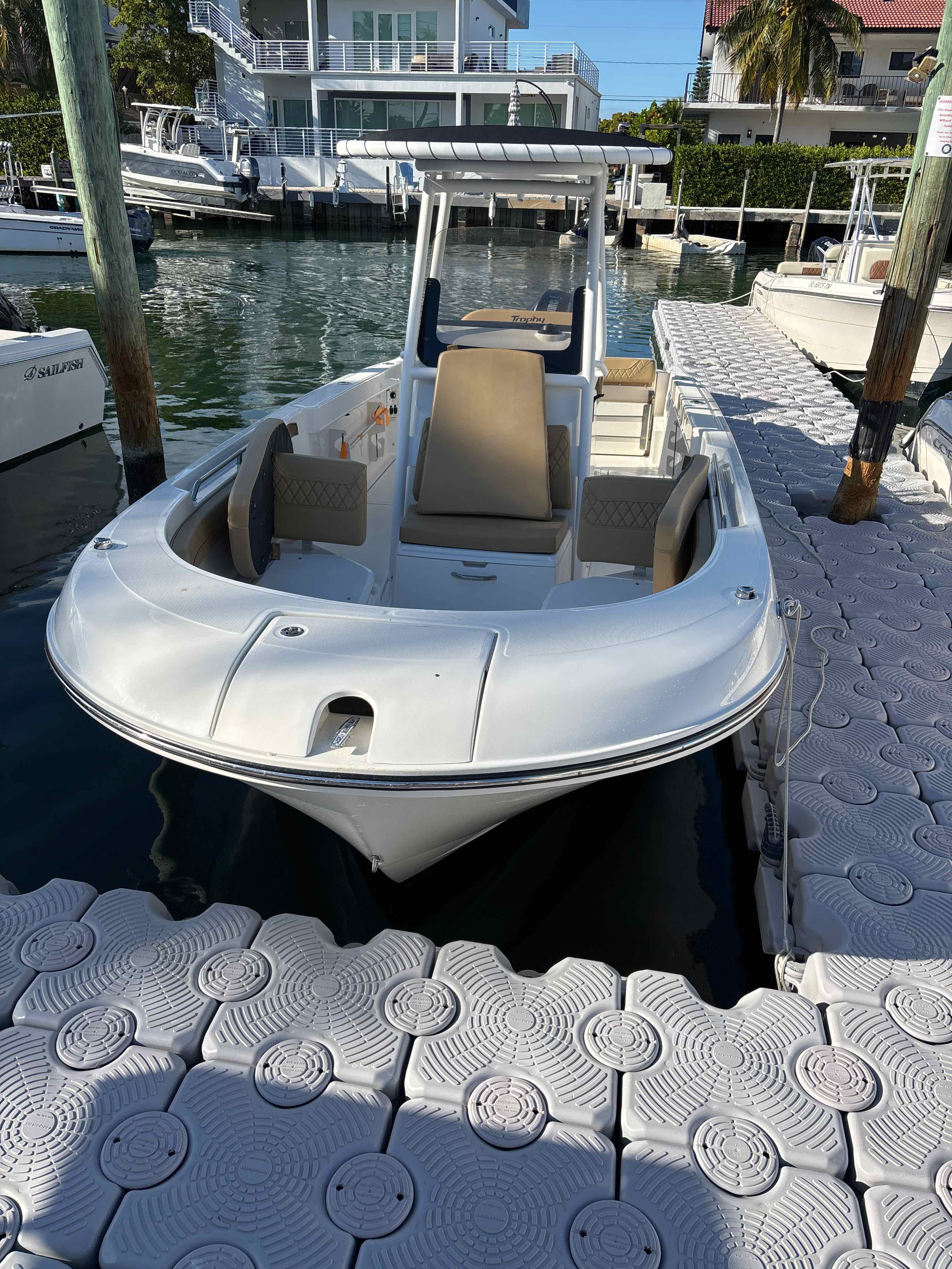 TIDE DOWN (24FT Offshore Bayliner Trophy Center Console - 250 HP~Fishing)
