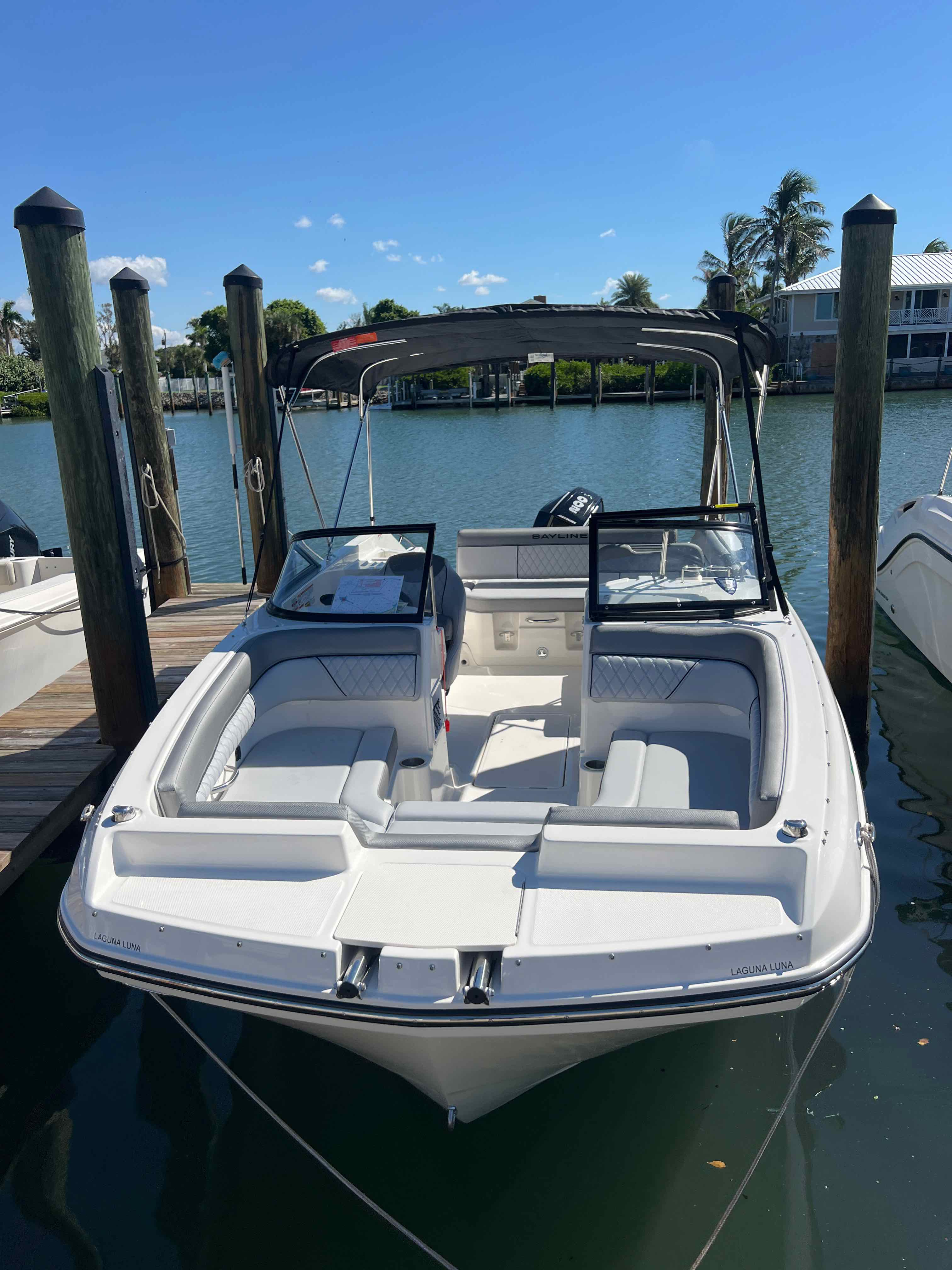 LAGUNA LUNA (22' Bayliner D22 200 HP - Cruising Only)