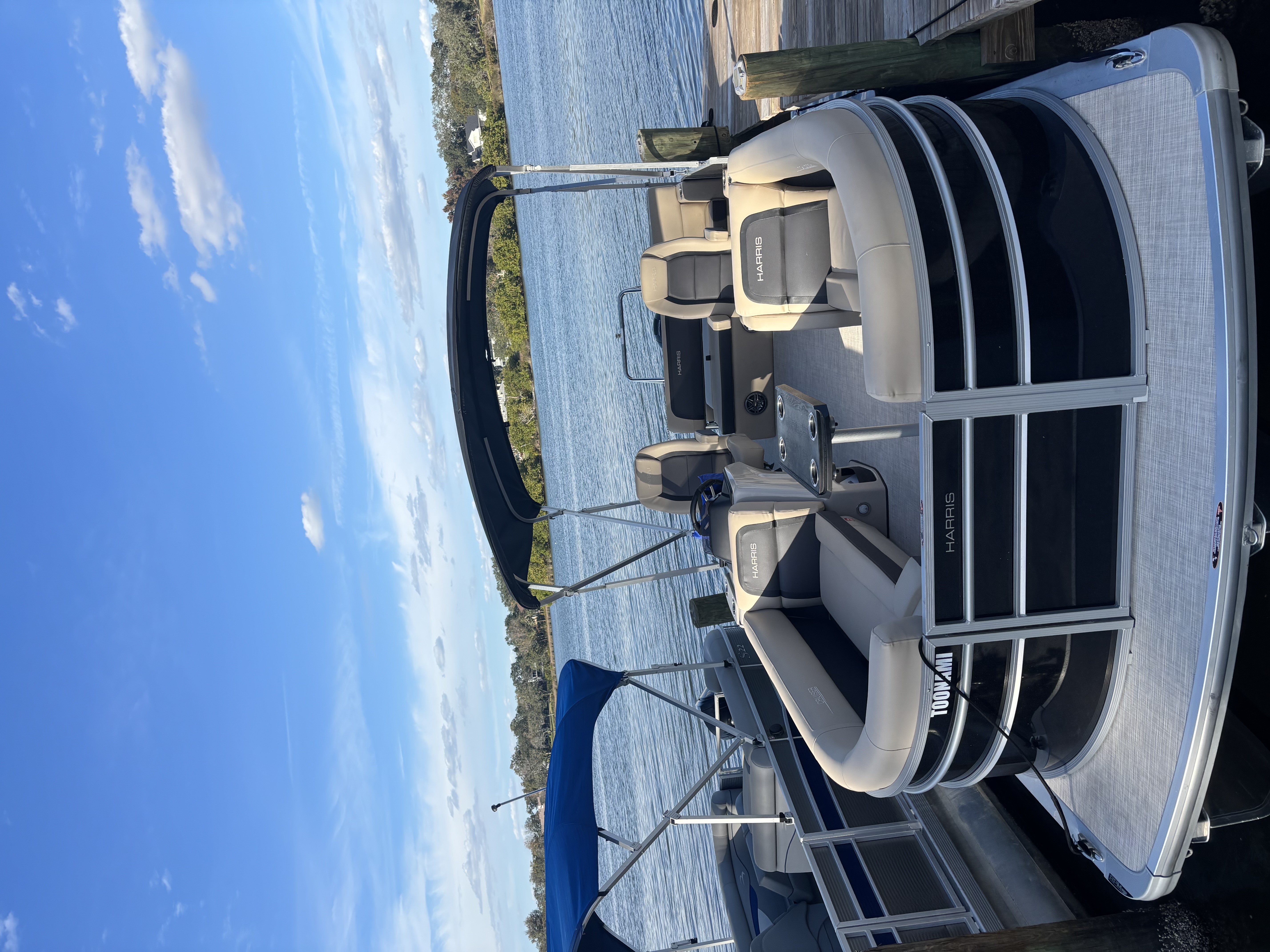 TOONAMI (23' Harris HCX23 Tritoon 150 HP - Fishing or Cruising)