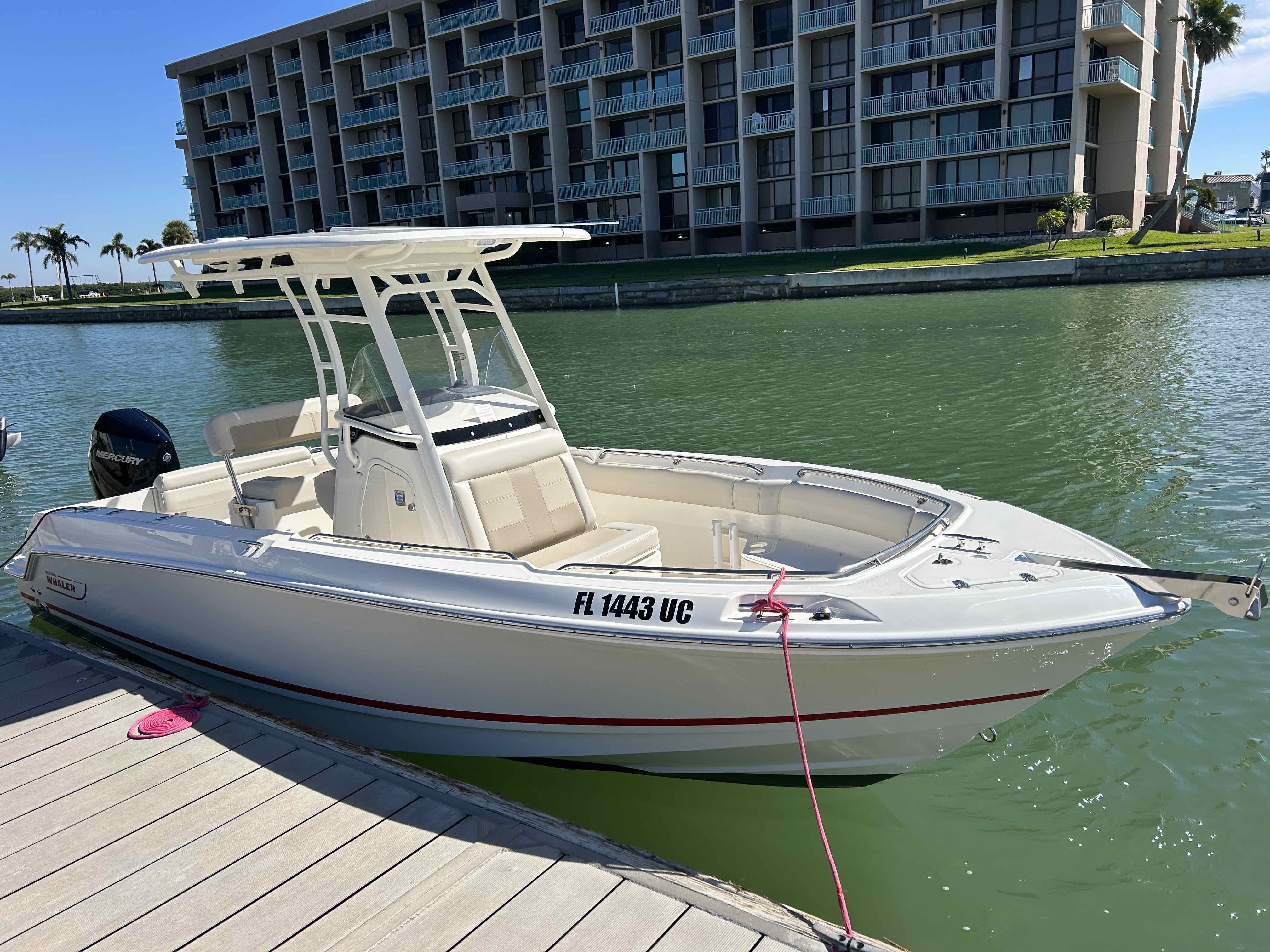LOCAL FLOW - 23’ Boston Whaler Outrage CC (250 HP)