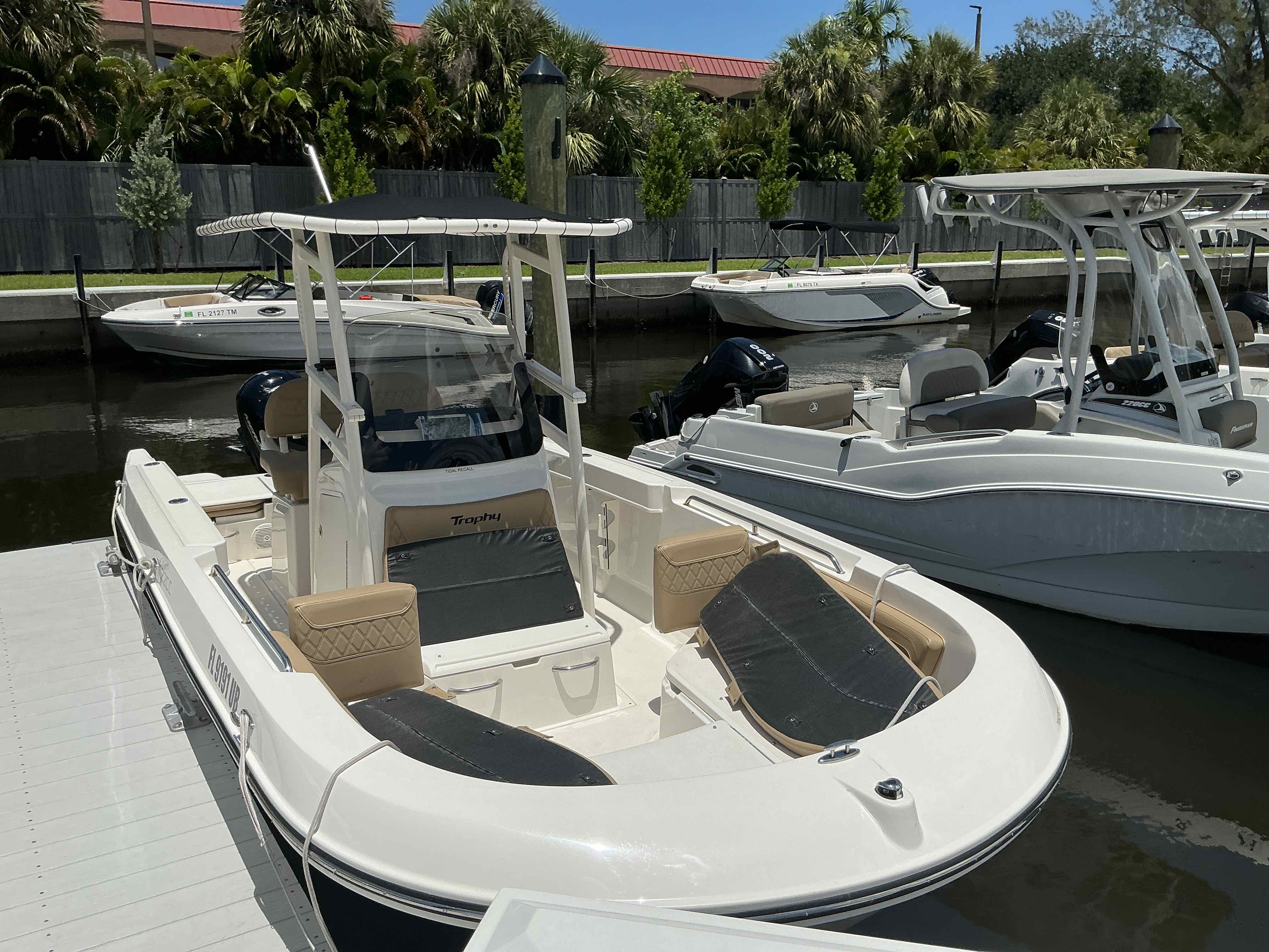 TIDAL RECALL (22FT Bayliner Trophy Center Console - 150 HP~Cruising/Fishing)
