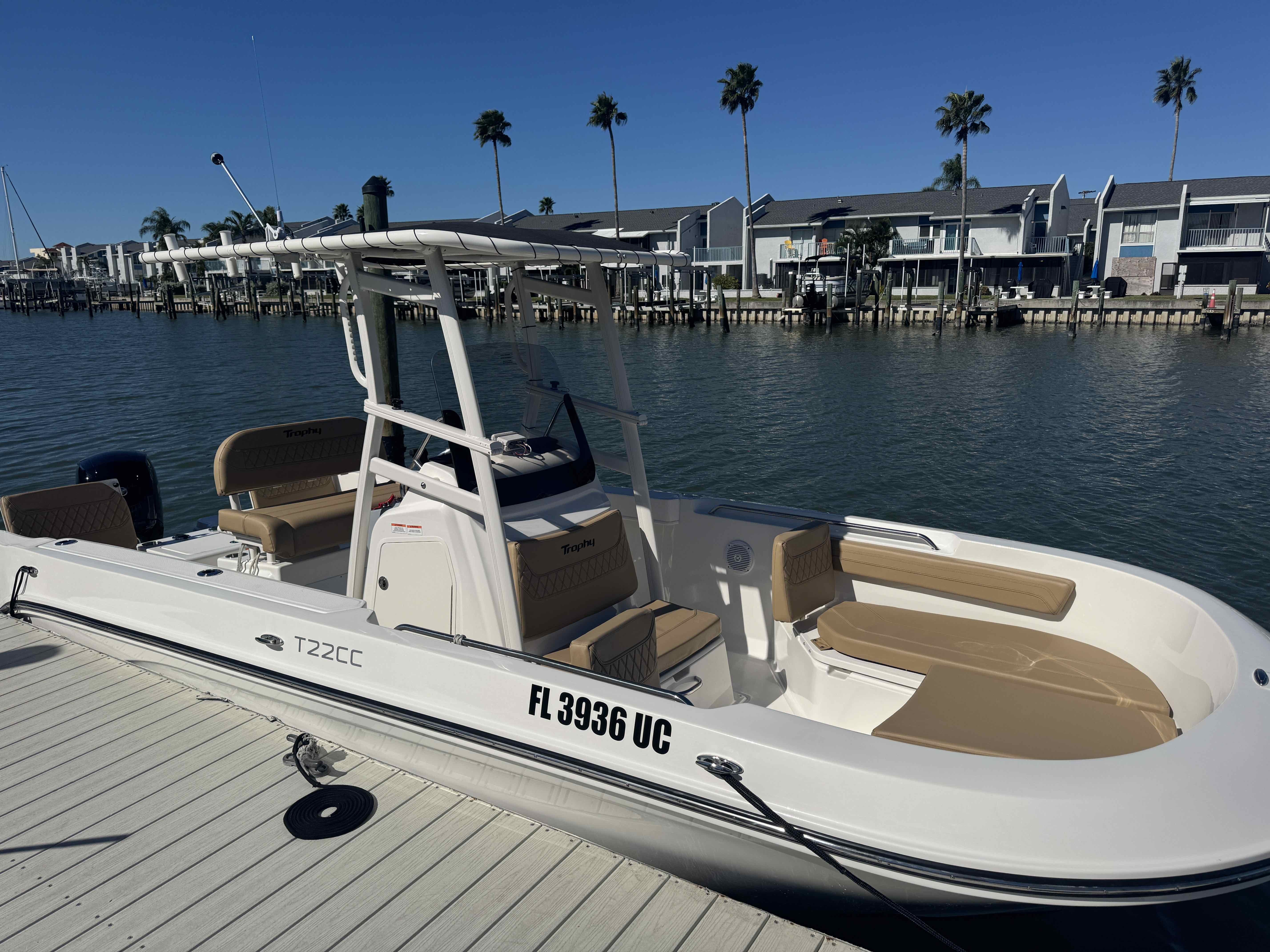 INDIGO AYES - 22’ Trophy Center Console (150 HP)