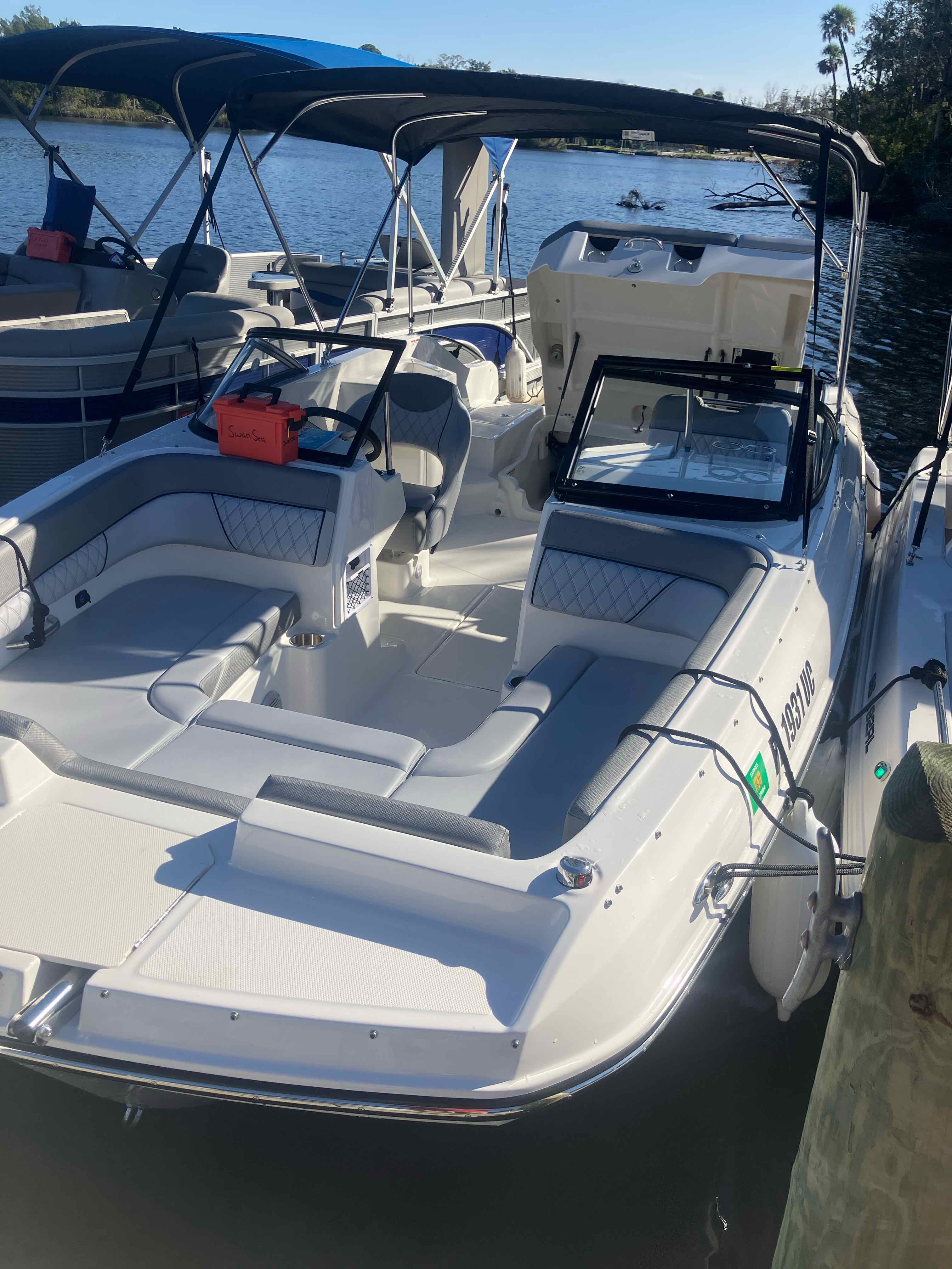 SWANSEA (22' Bayliner D22 200 HP - Cruising Only)