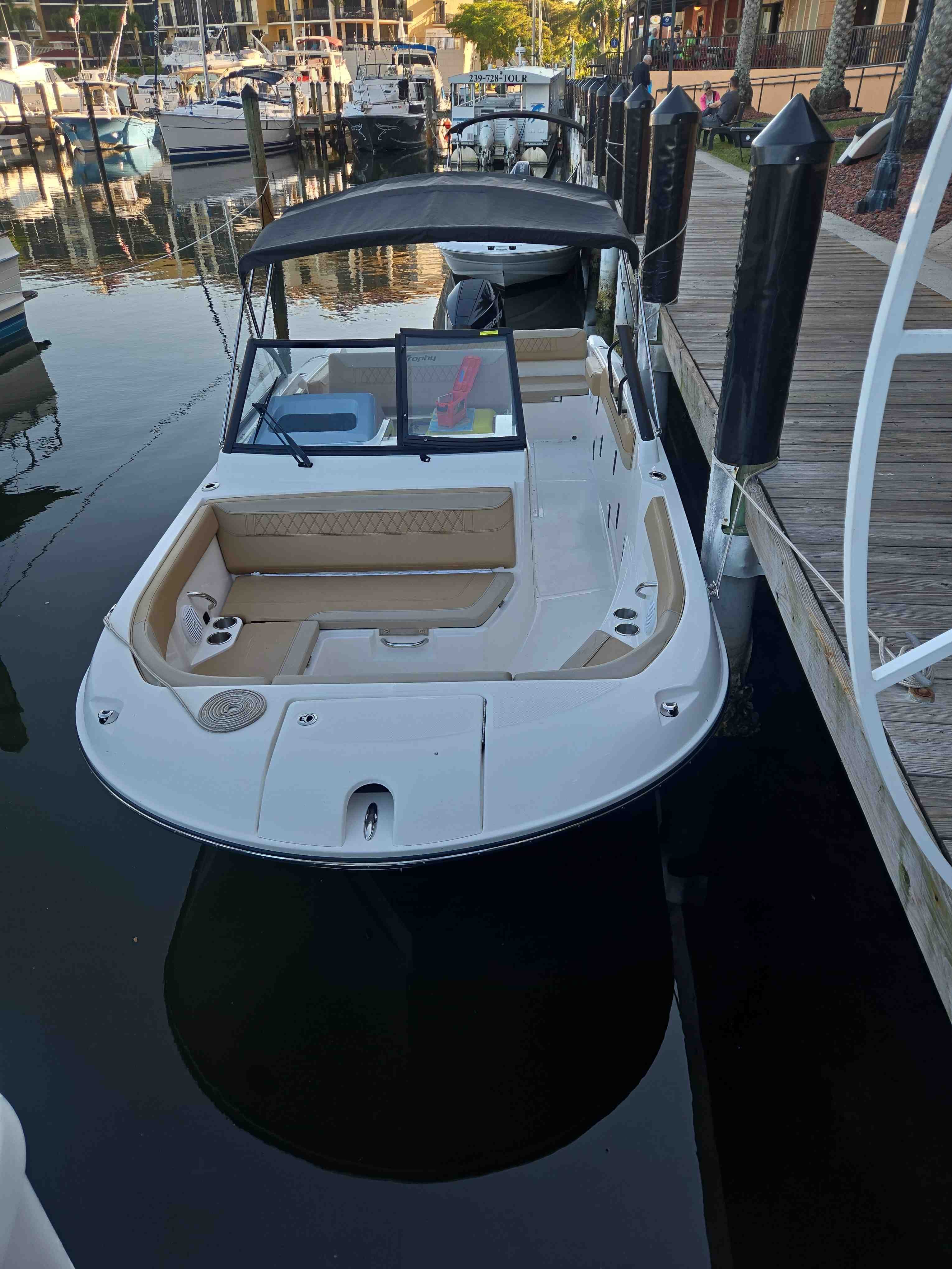JETTY DOUGHNUT (22' Bayliner Trophy T22SC 200HP Dual Console-Cruising/Fishing)