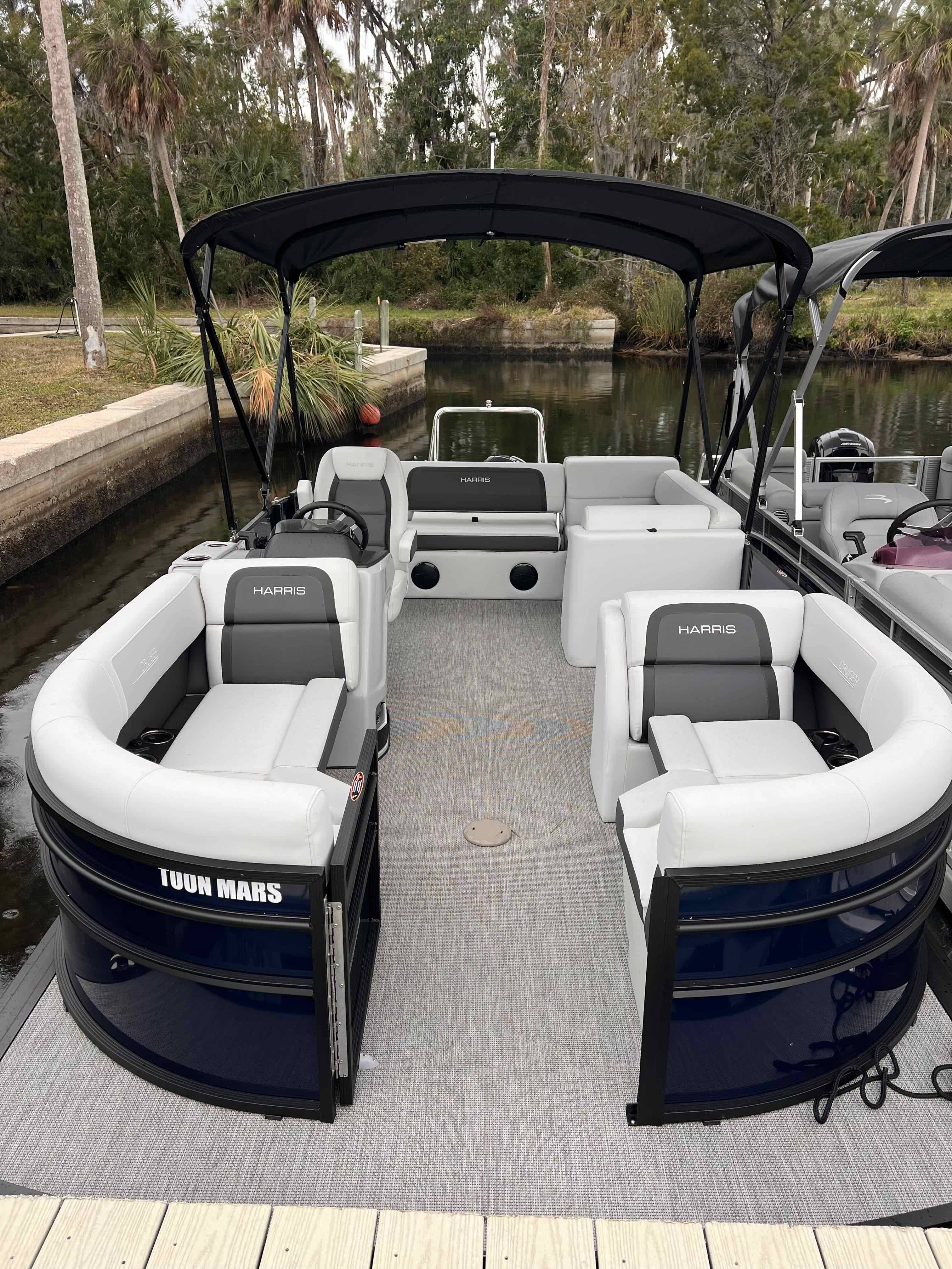 Toon Mars  (23' Harris HCX23 Tritoon 115 HP - Fishing or Cruising)