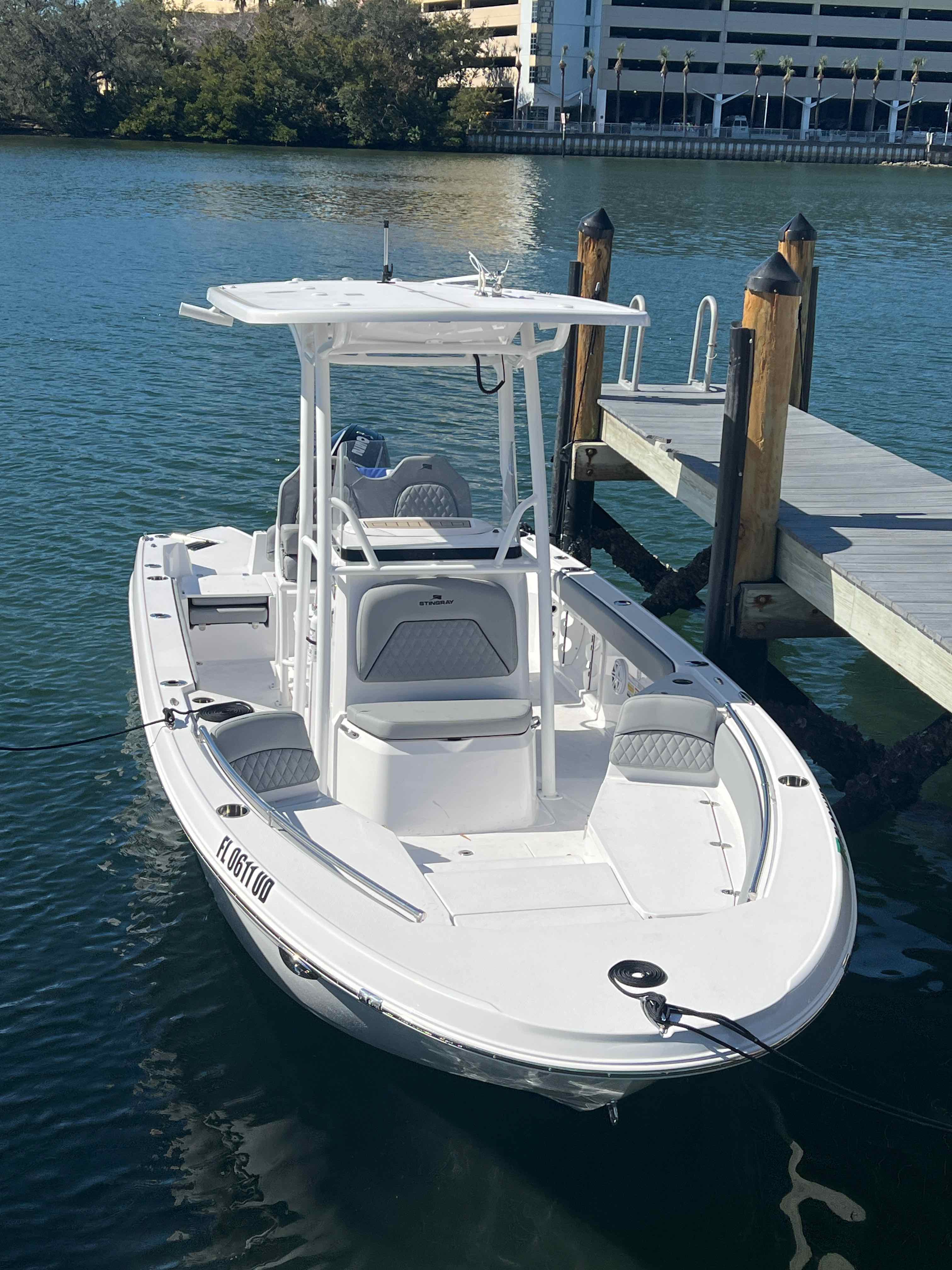 KEEP SWIMMING - 24' Stingray Center Console (250 HP)