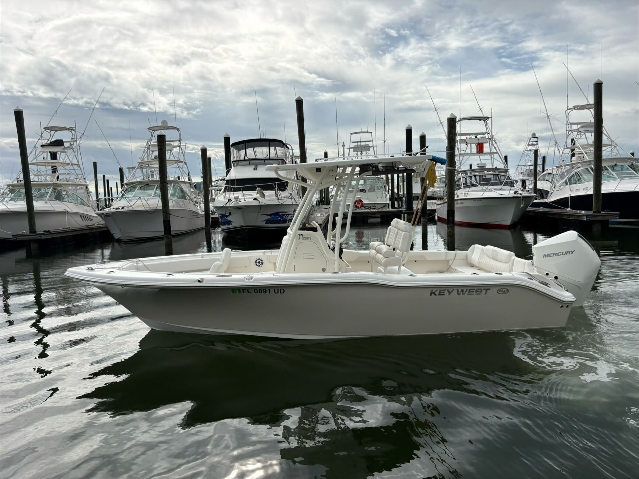 (349A) Key West Center Console (Vessel is Equipped with Electronic Throttle)