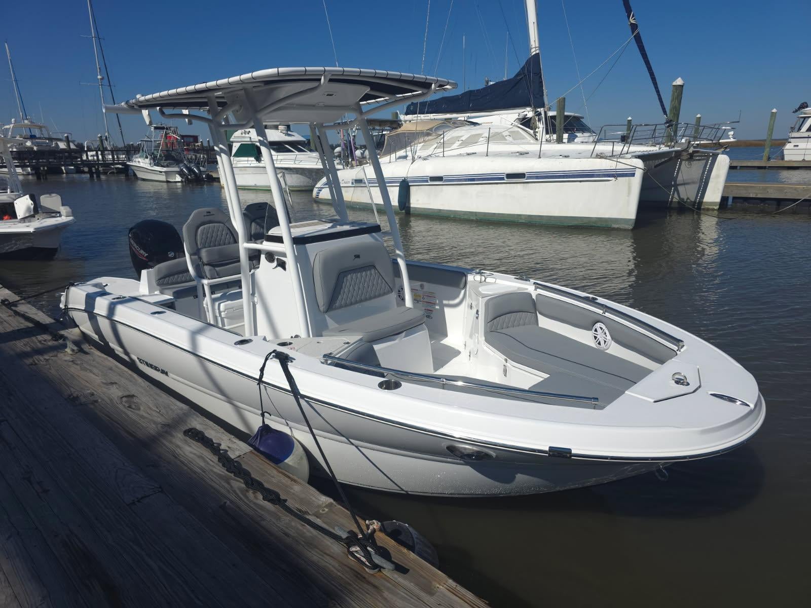 Richmond Hill X (21' Stingray CC 150XL Mercury)