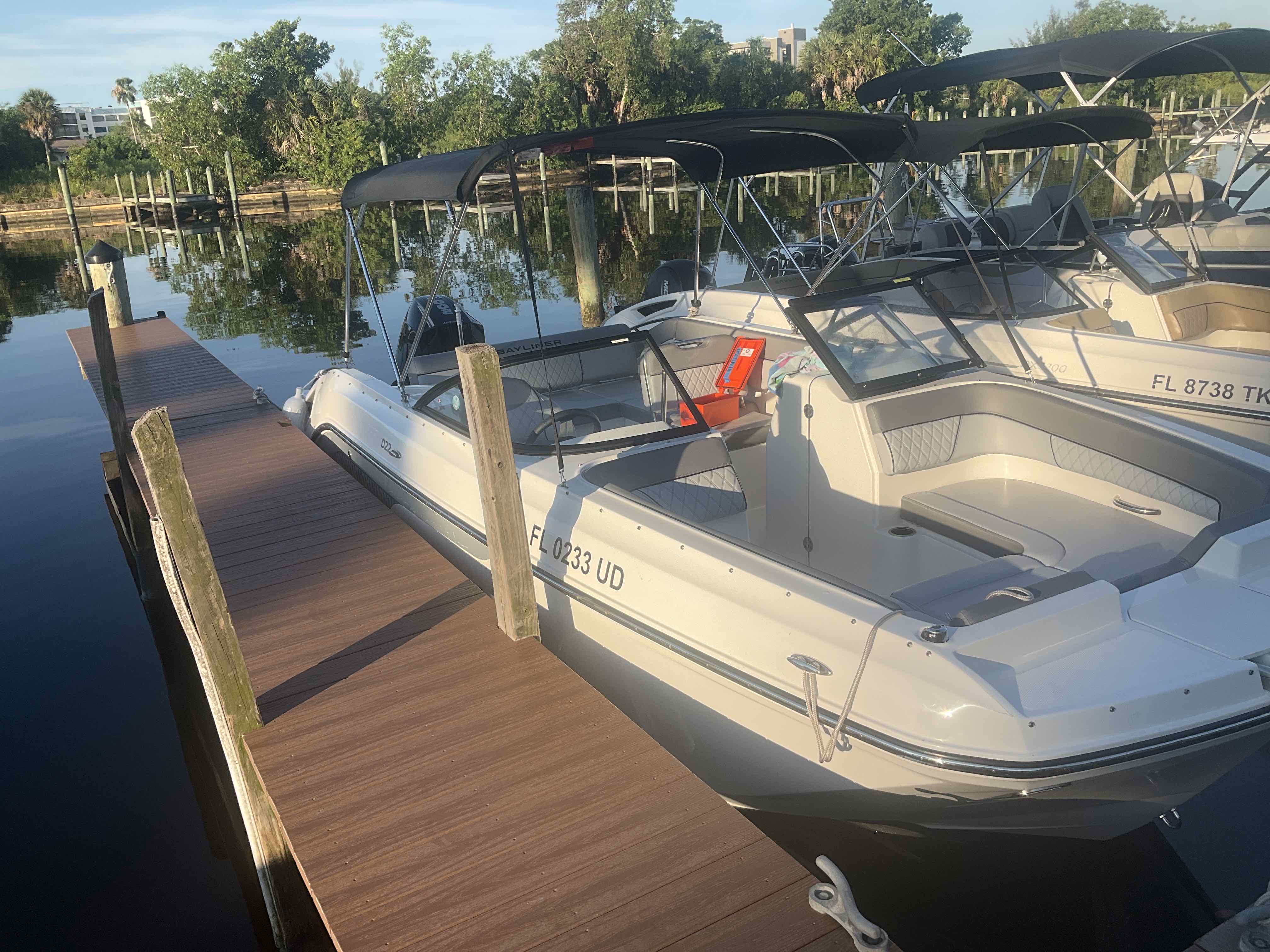 WITH PORPOISE (Bayliner D 22 Deck Boat 150 HP - Cruising)