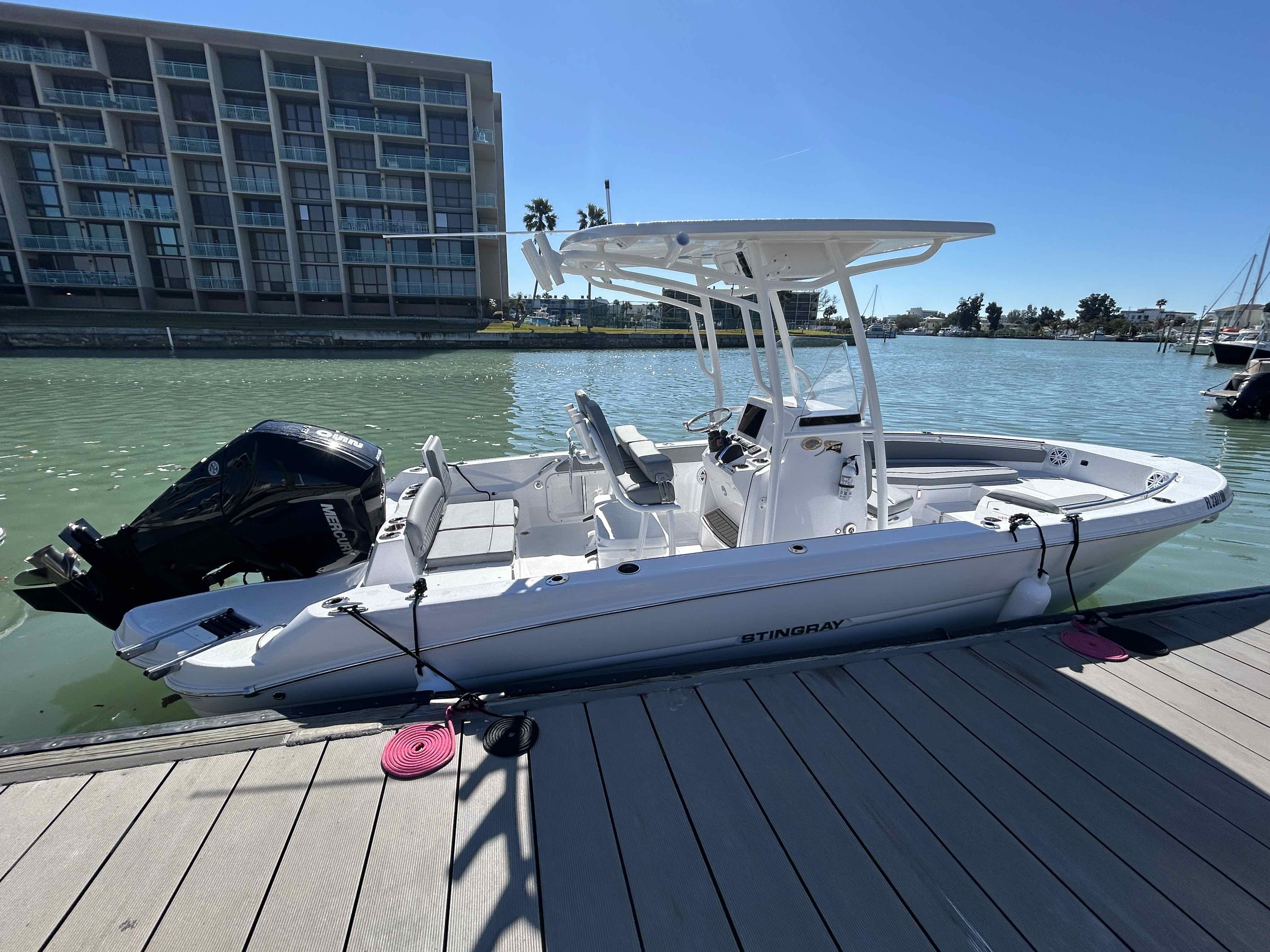 STILL BLUE - 24' Stingray Center Console (250 HP)