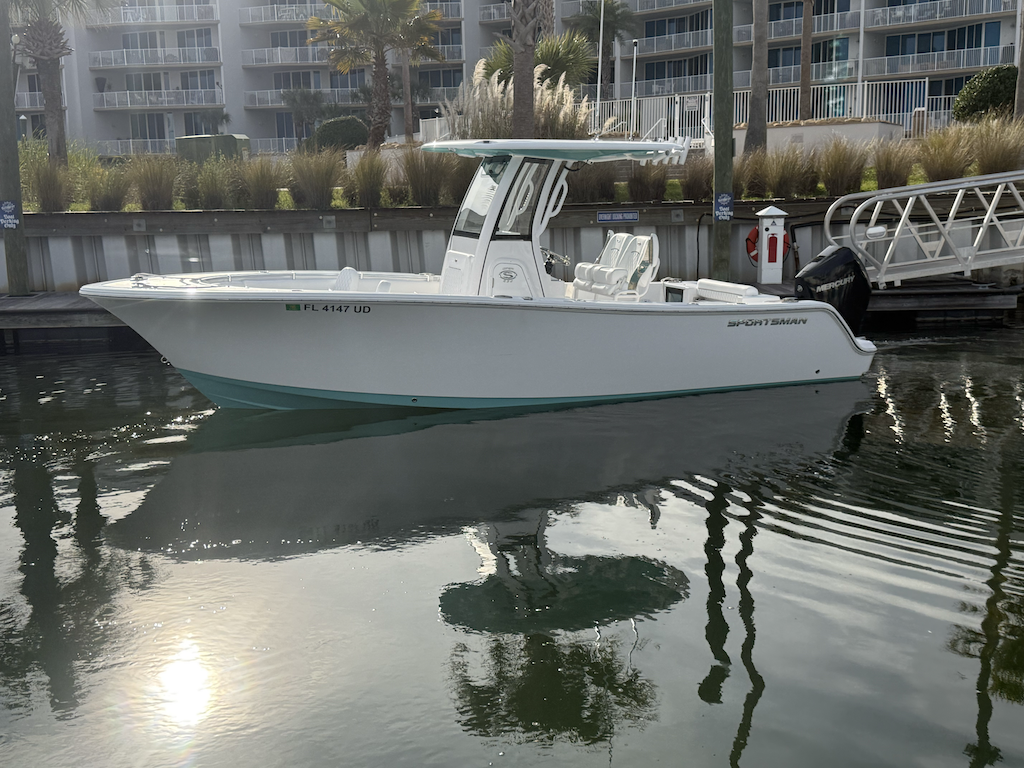 (355A) Sportsman 232  (Vessel Equipped with Electronic Throttle)