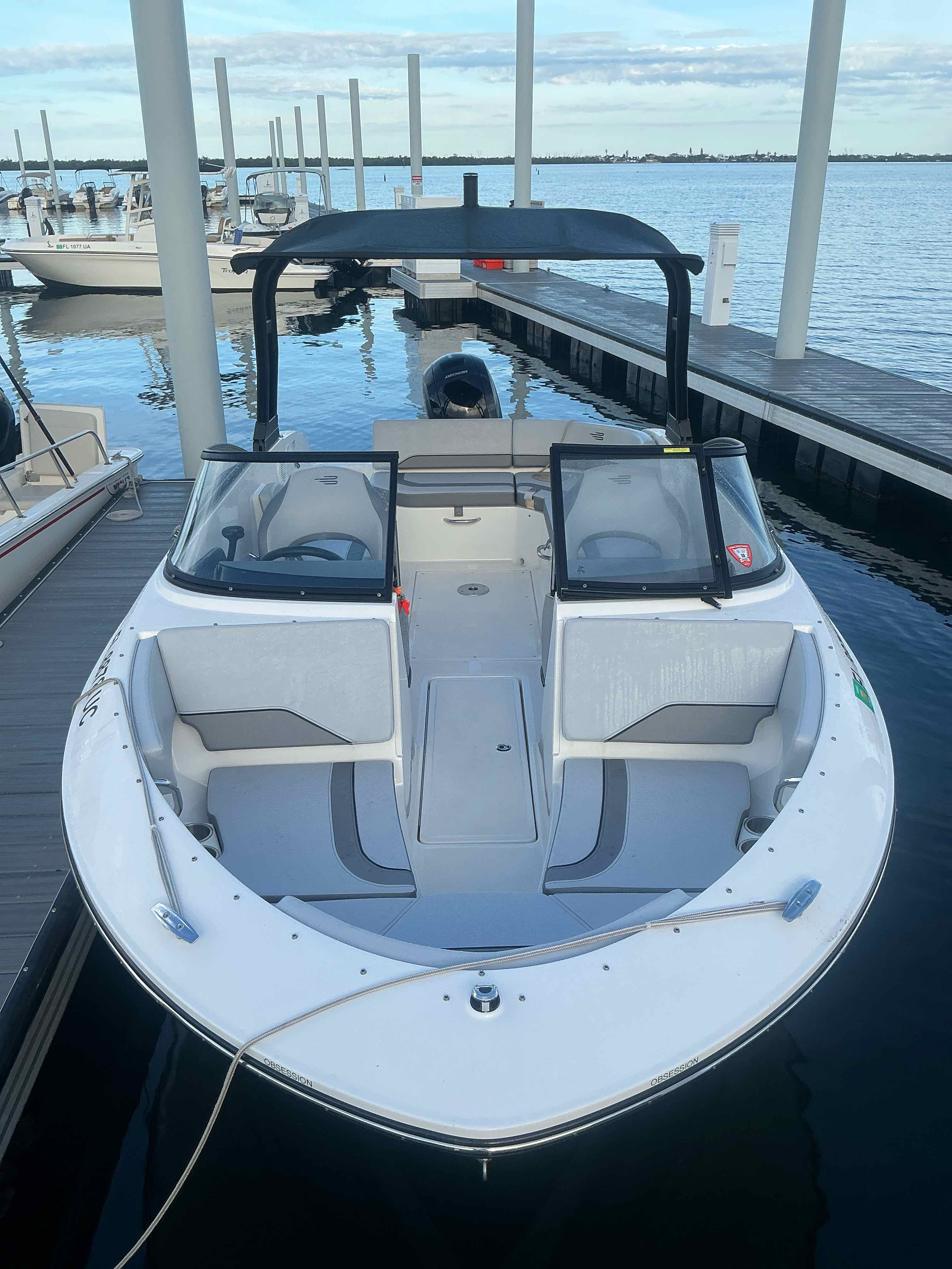 OBSESSION (20' Bayliner V20 Deck Boat 150 HP - Cruising)