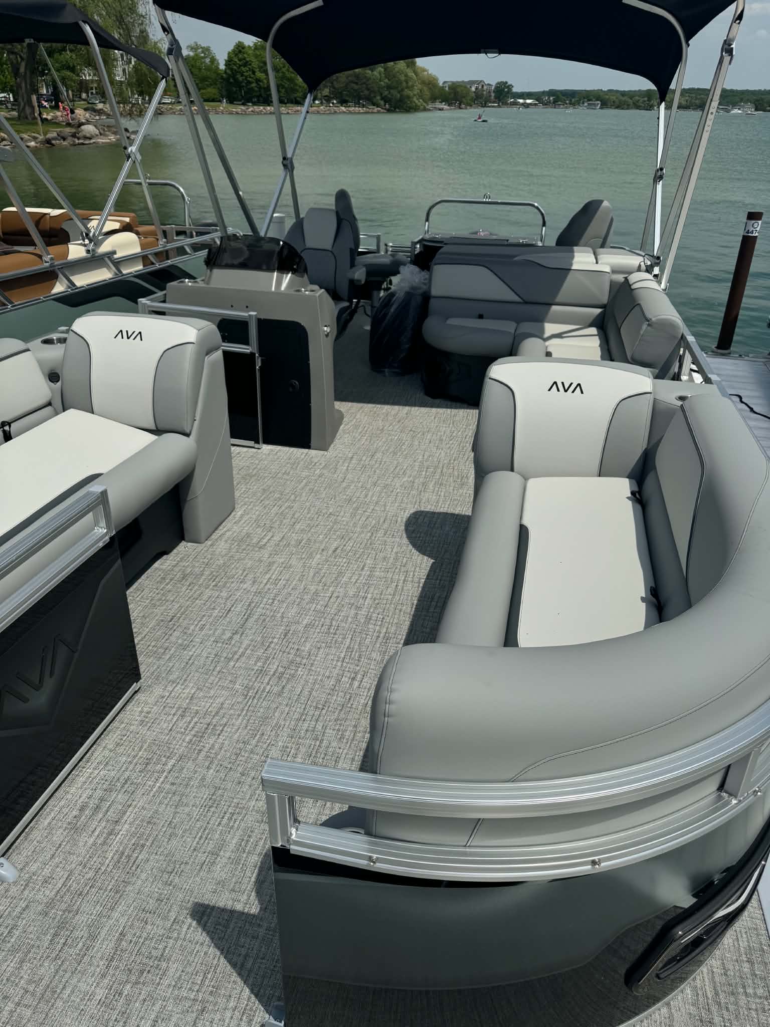 NY 1767 MW - Gerti - Avalon Tritoon