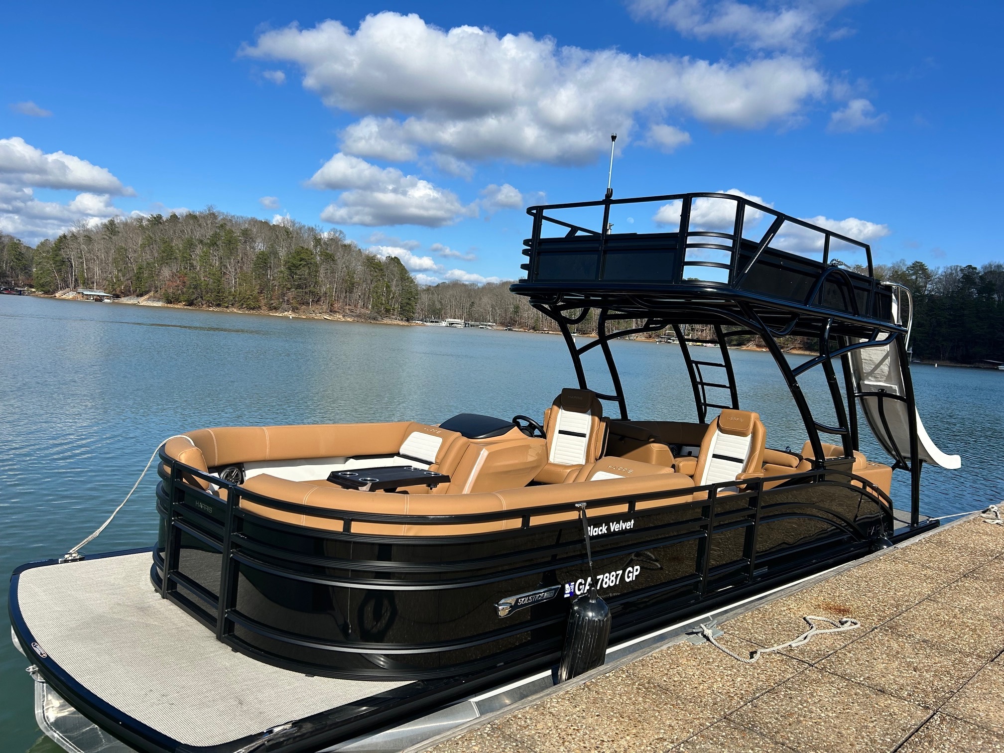 BLACK VELVET (Harris HSRD27 27' 200HP)($99 Half Day/$199 Full Day)