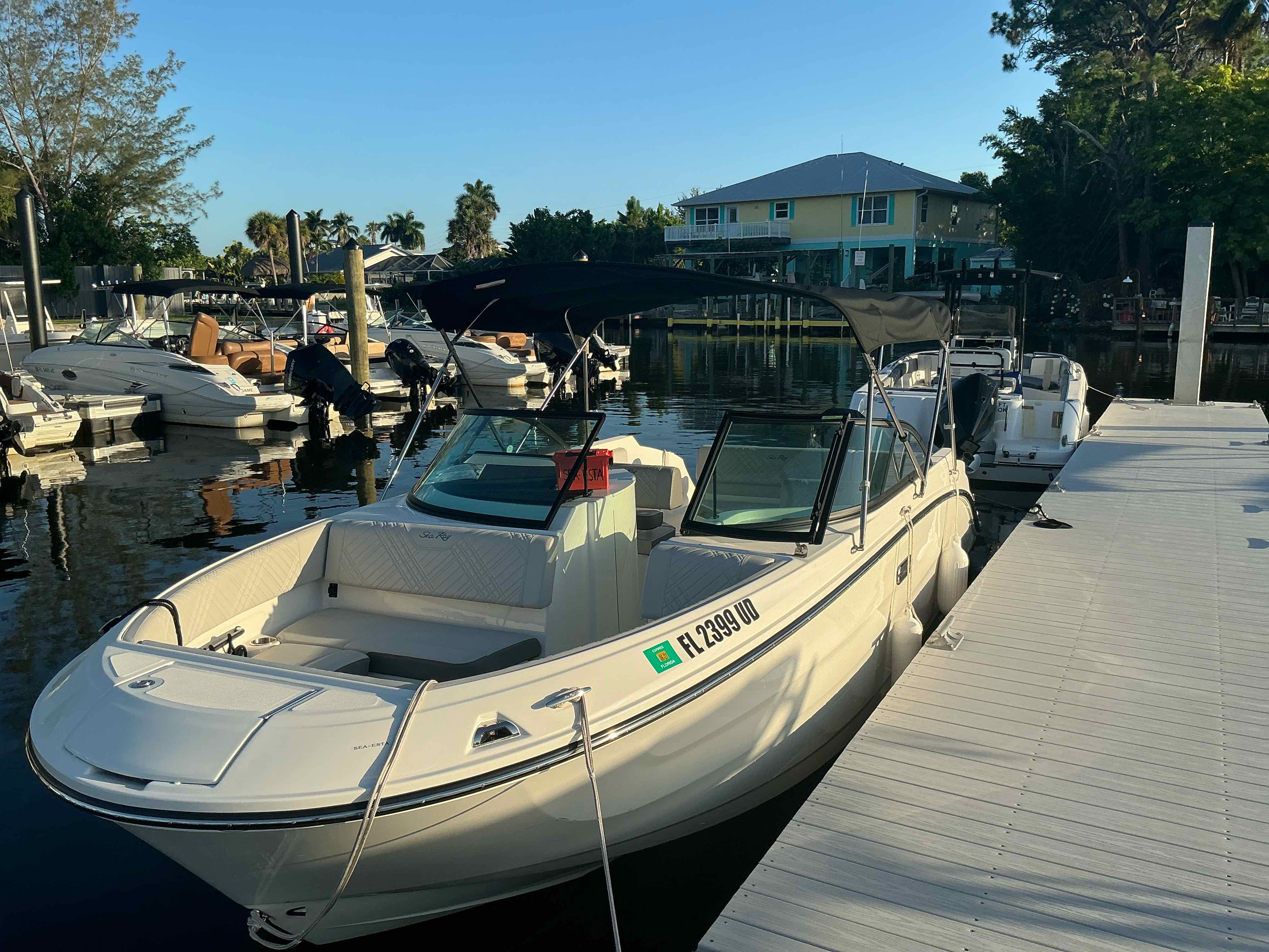 SEA-ESTA  (23' Sea Ray SDO 230 200 HP - cruising)