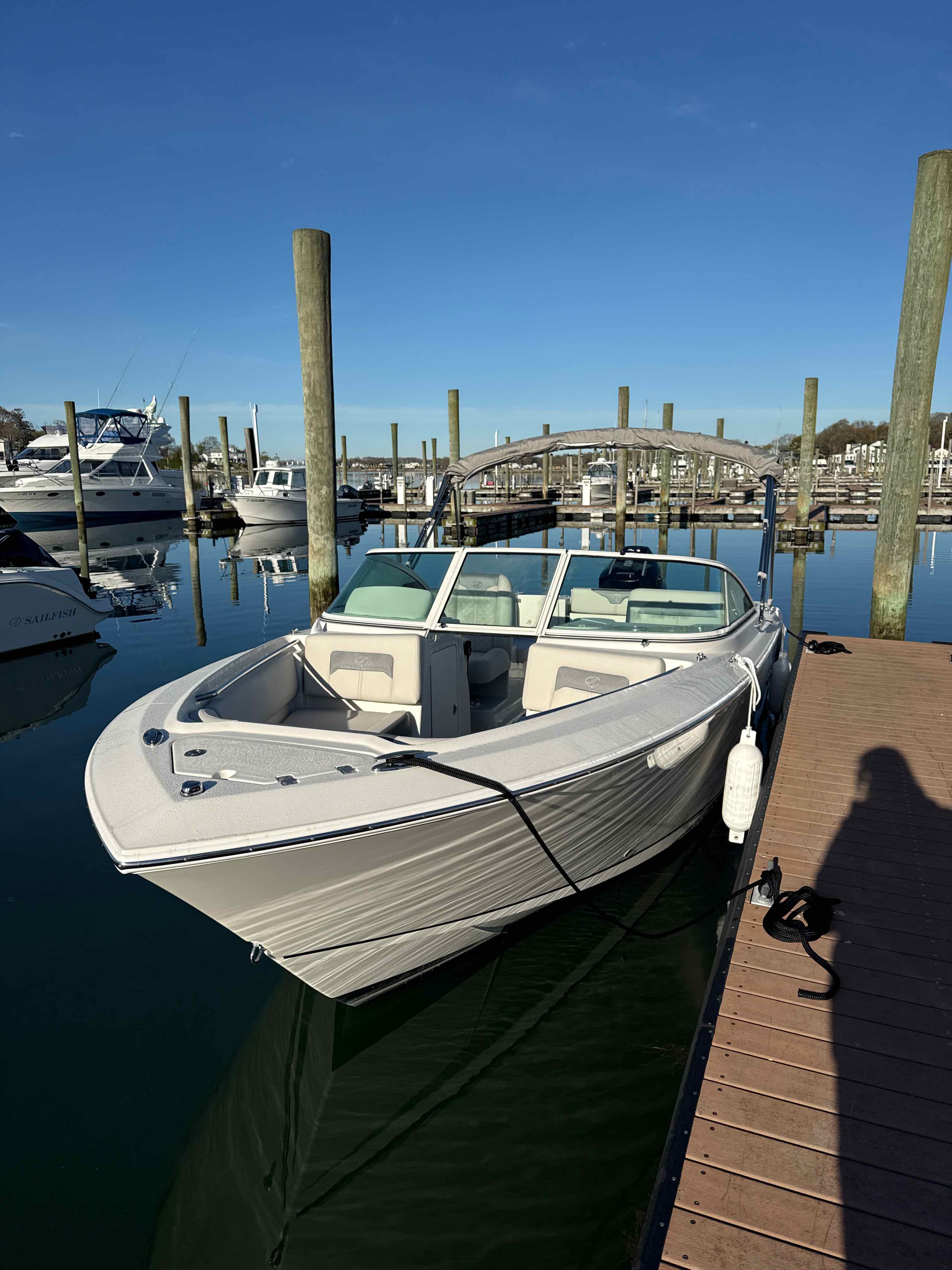 007 (23' Sailfish Dual Console 200HP)