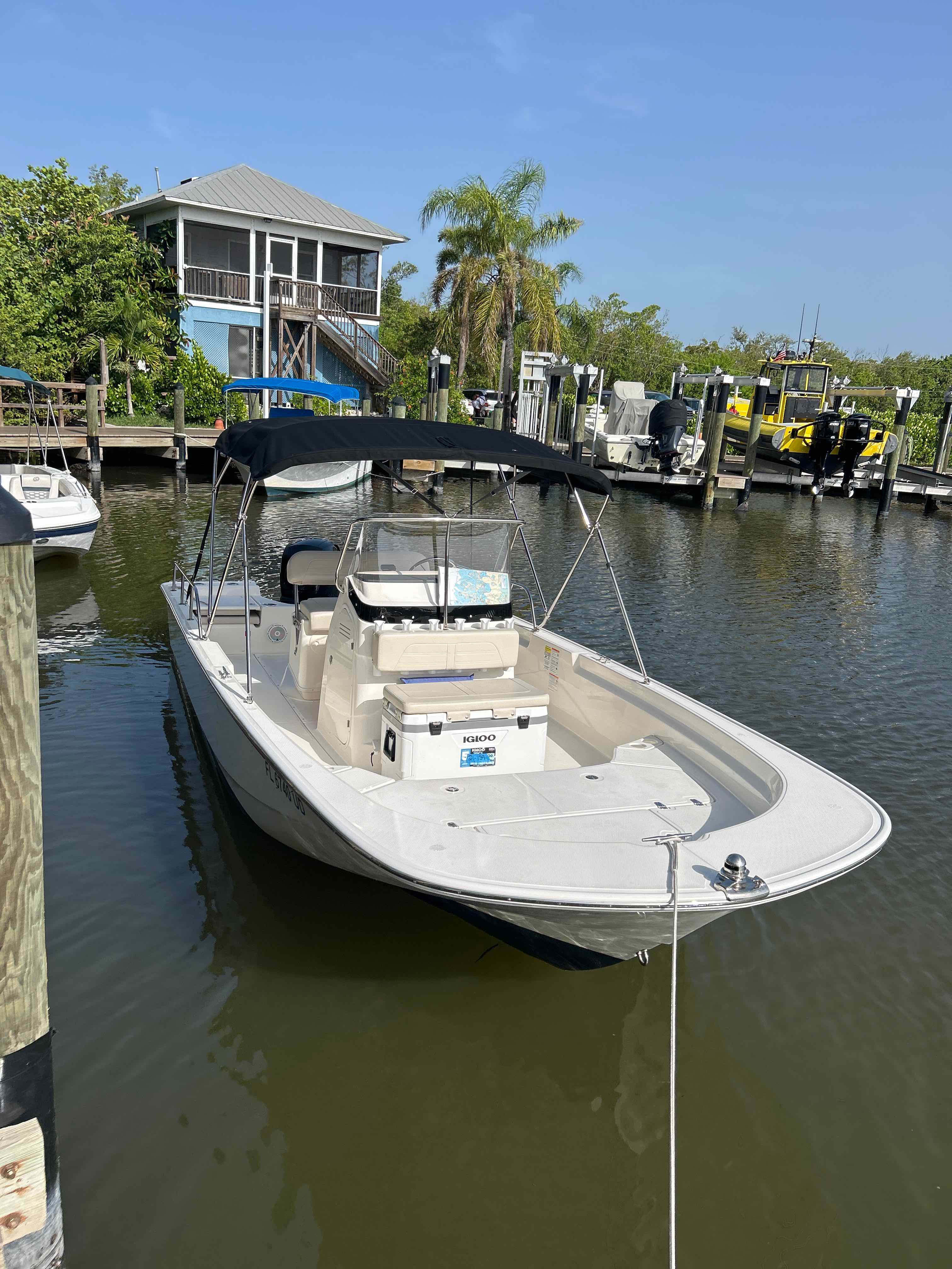 CHASIN' REDS (21' Center Console-Boston Whaler- 150 HP-Fishing)