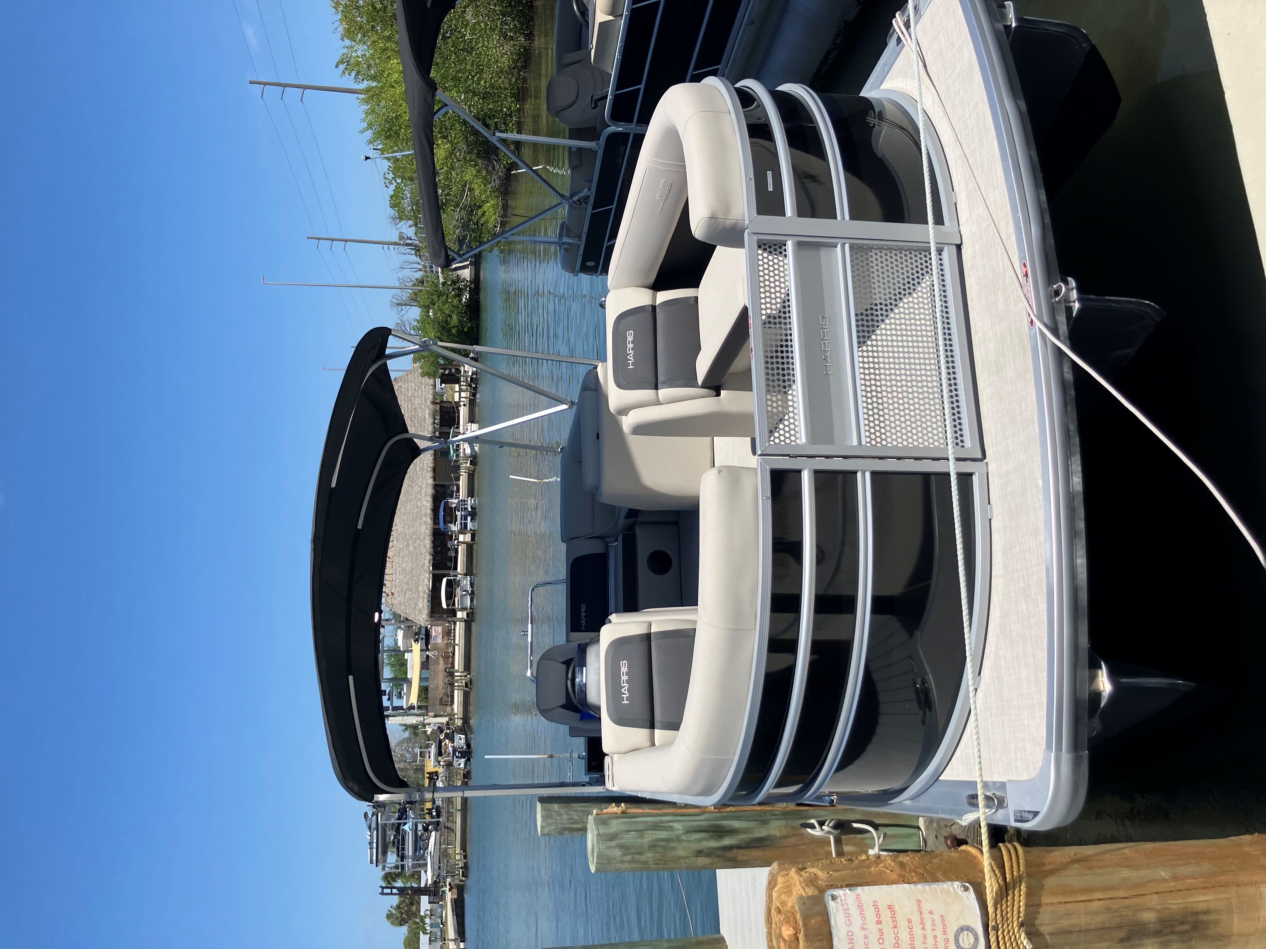 LIVELY LOTUS (23' Harris HCX23 Tritoon 150 HP - Fishing or Cruising)