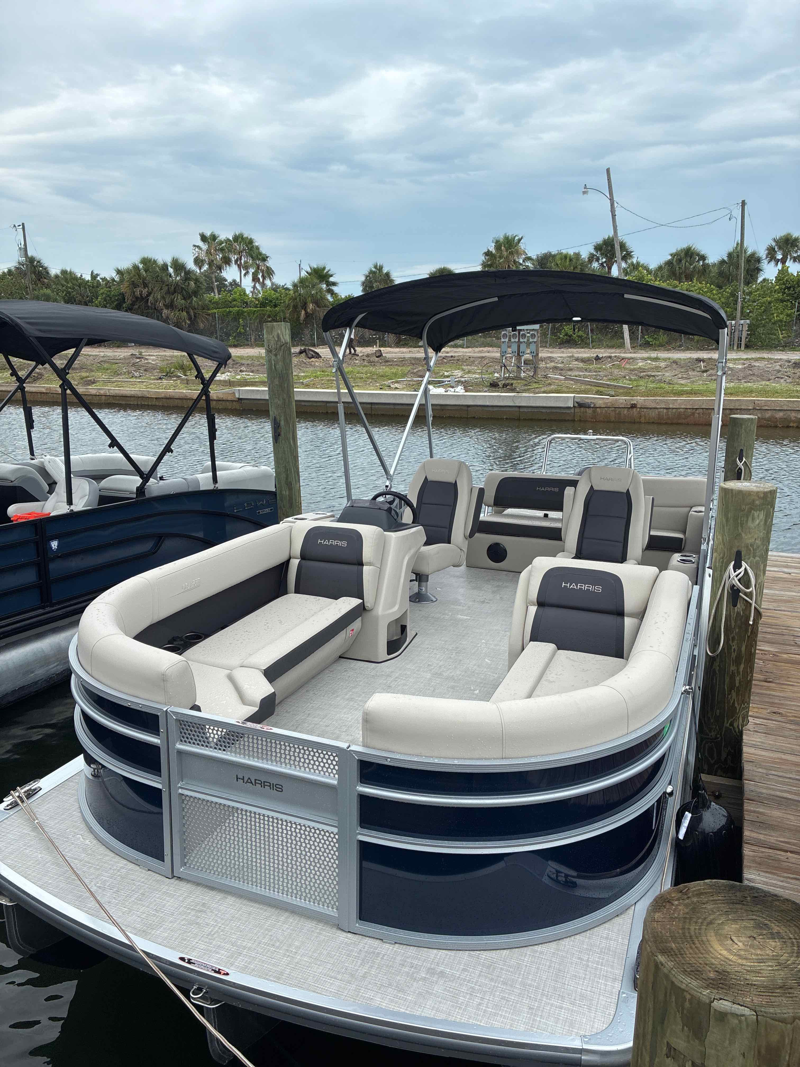 NANSEA (23' Harris HCX23 Tritoon 150 HP - Fishing or Cruising)