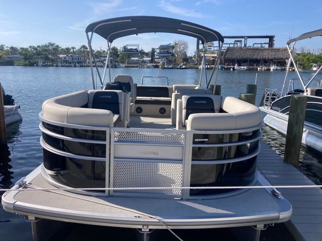 WILLOW TREE (23' Harris HCX23 Tritoon 150 HP - Fishing or Cruising)