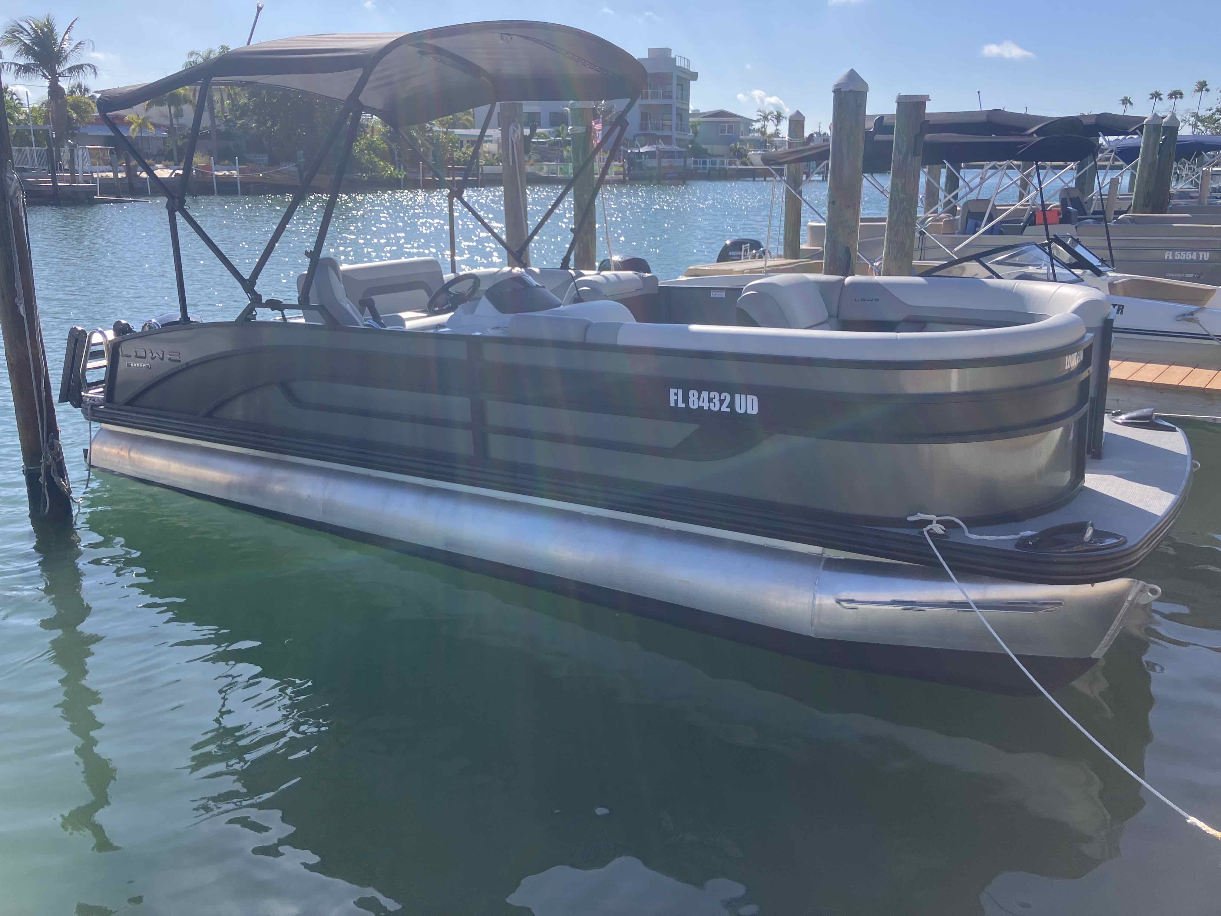 LOWE FLOW (23' LOWE SS230W 150XL MERCURY)