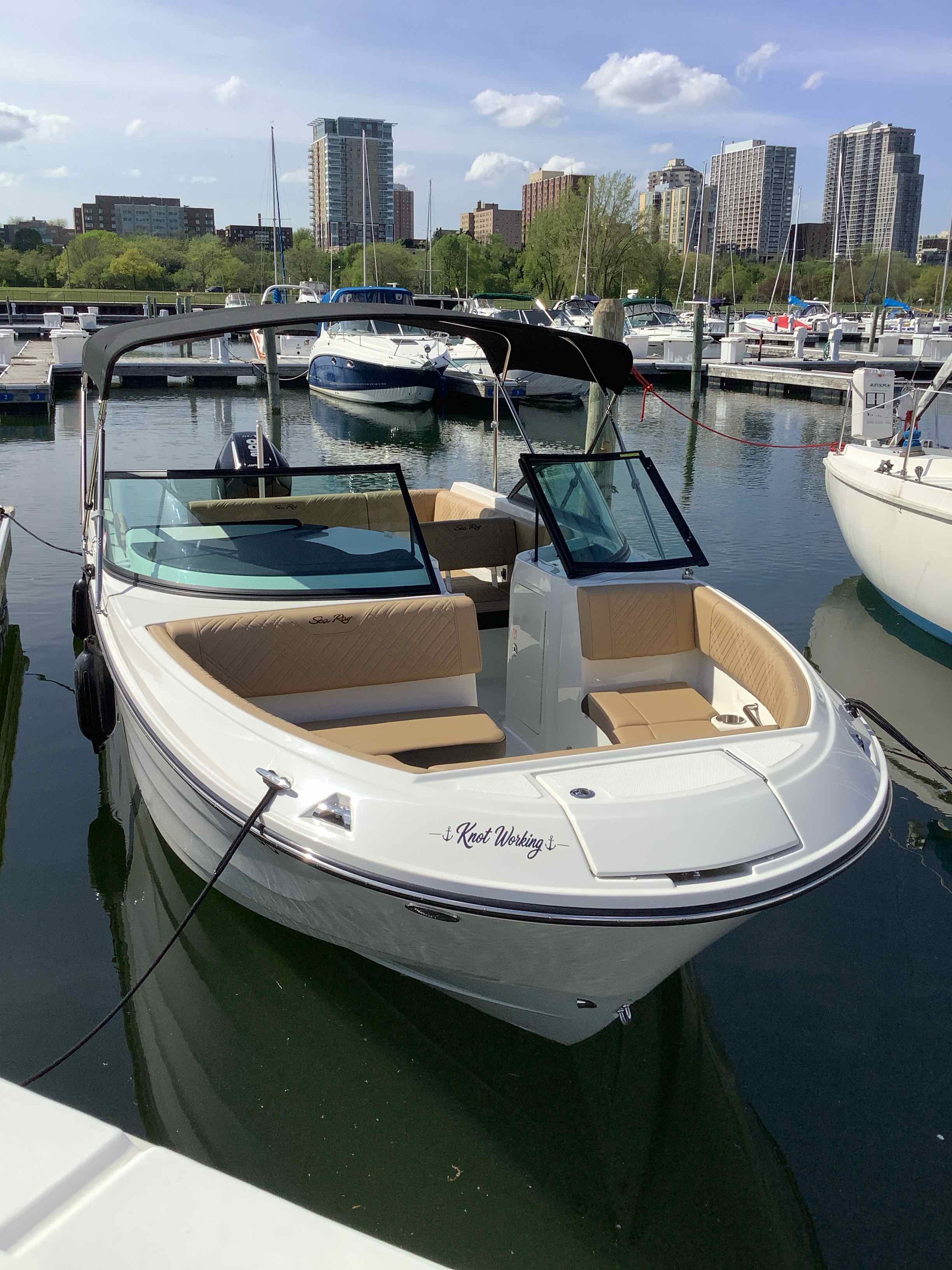 Knot Working (Sea Ray SDO 230 Mercury 250XL)