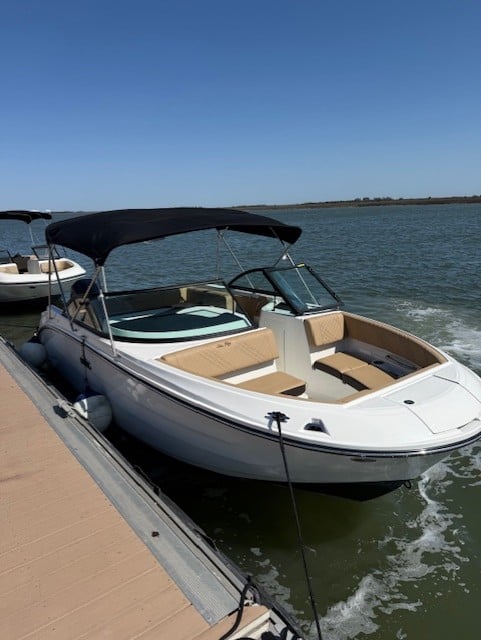Freedom XLIV (23' Sea Ray SDO 230 200 HP - cruising)