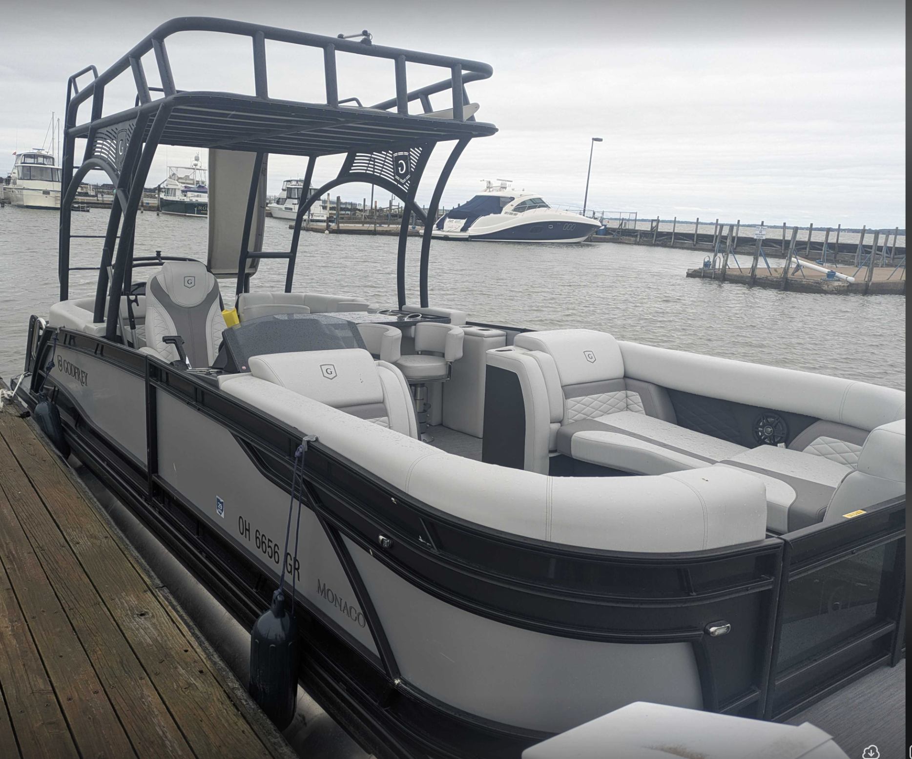 23' Slidetoon - 1901 - ($199 + tax per use)